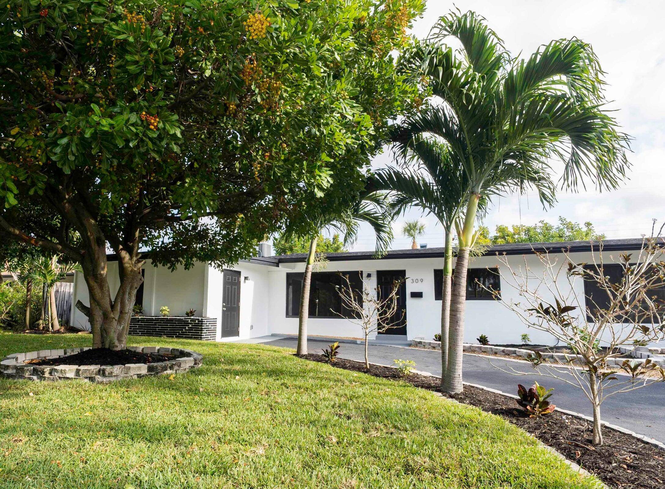 Wilton Manors, FL 33311,309 NW 30th CT