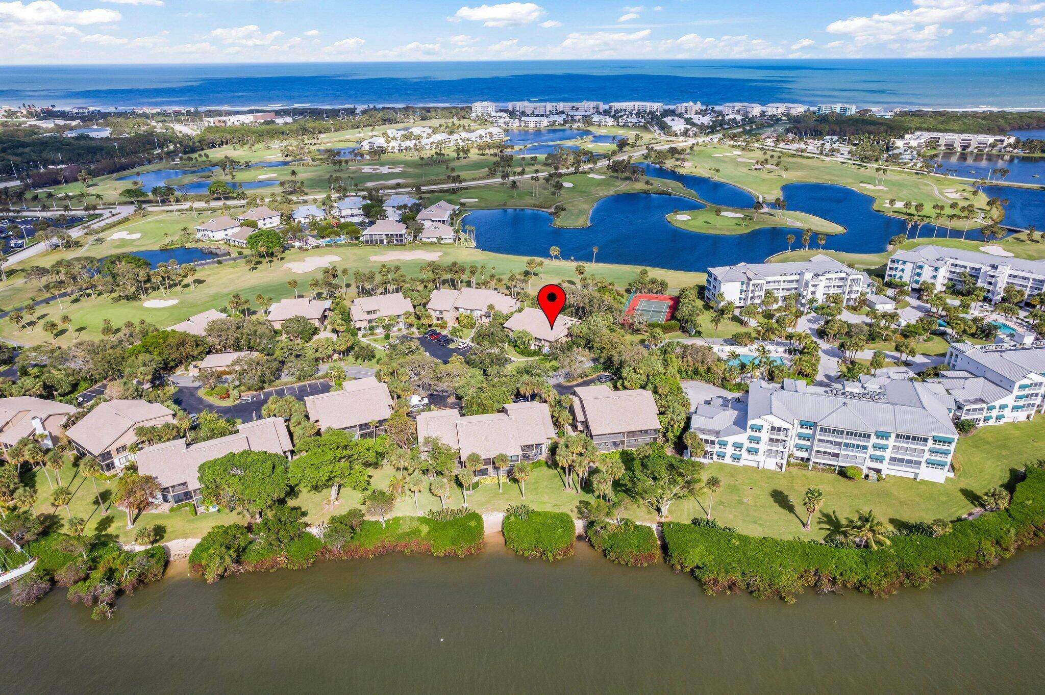 Stuart, FL 34996,223 NE Edgewater DR 223