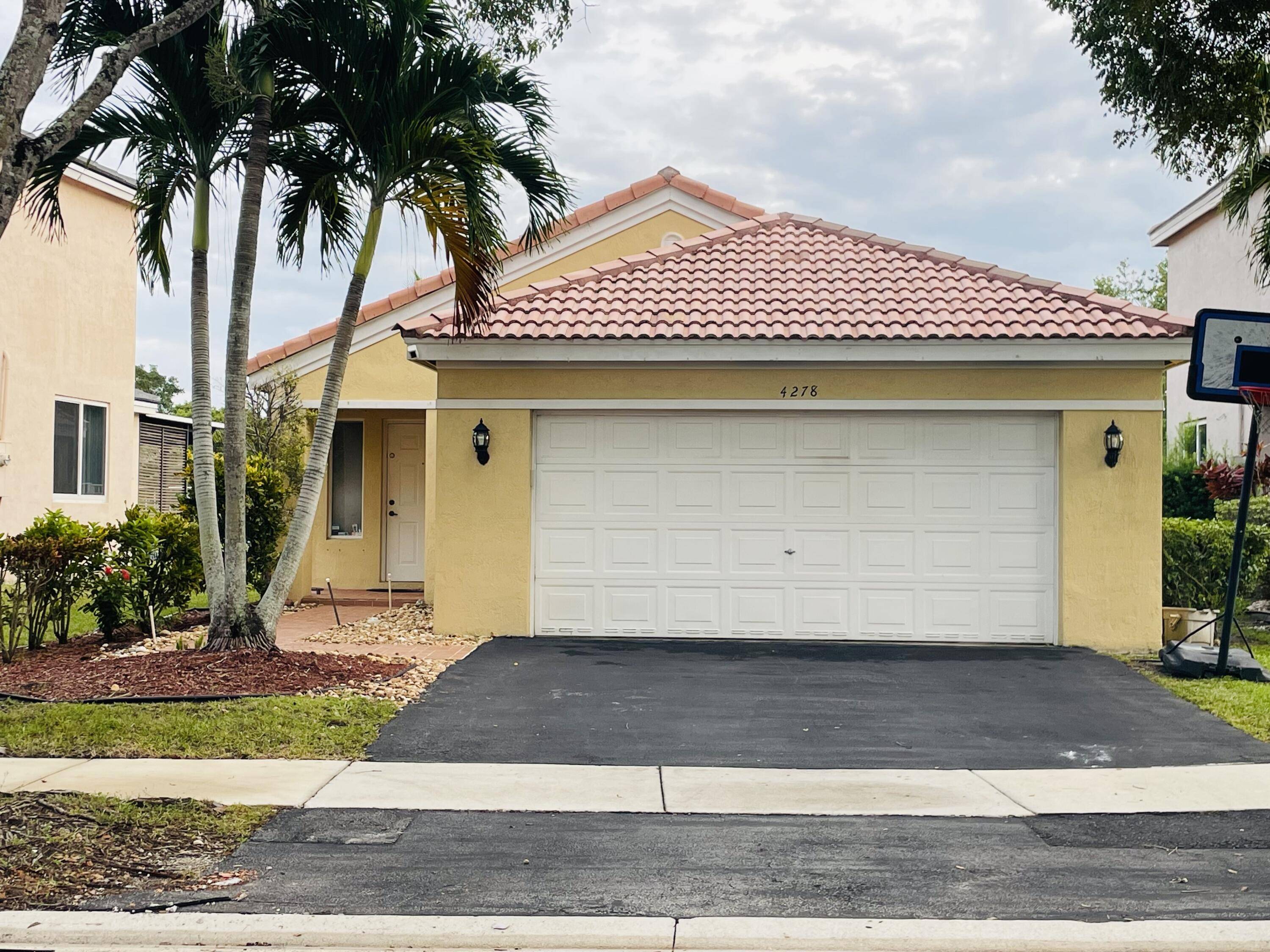 Weston, FL 33331,4278 Magnolia Ridge DR