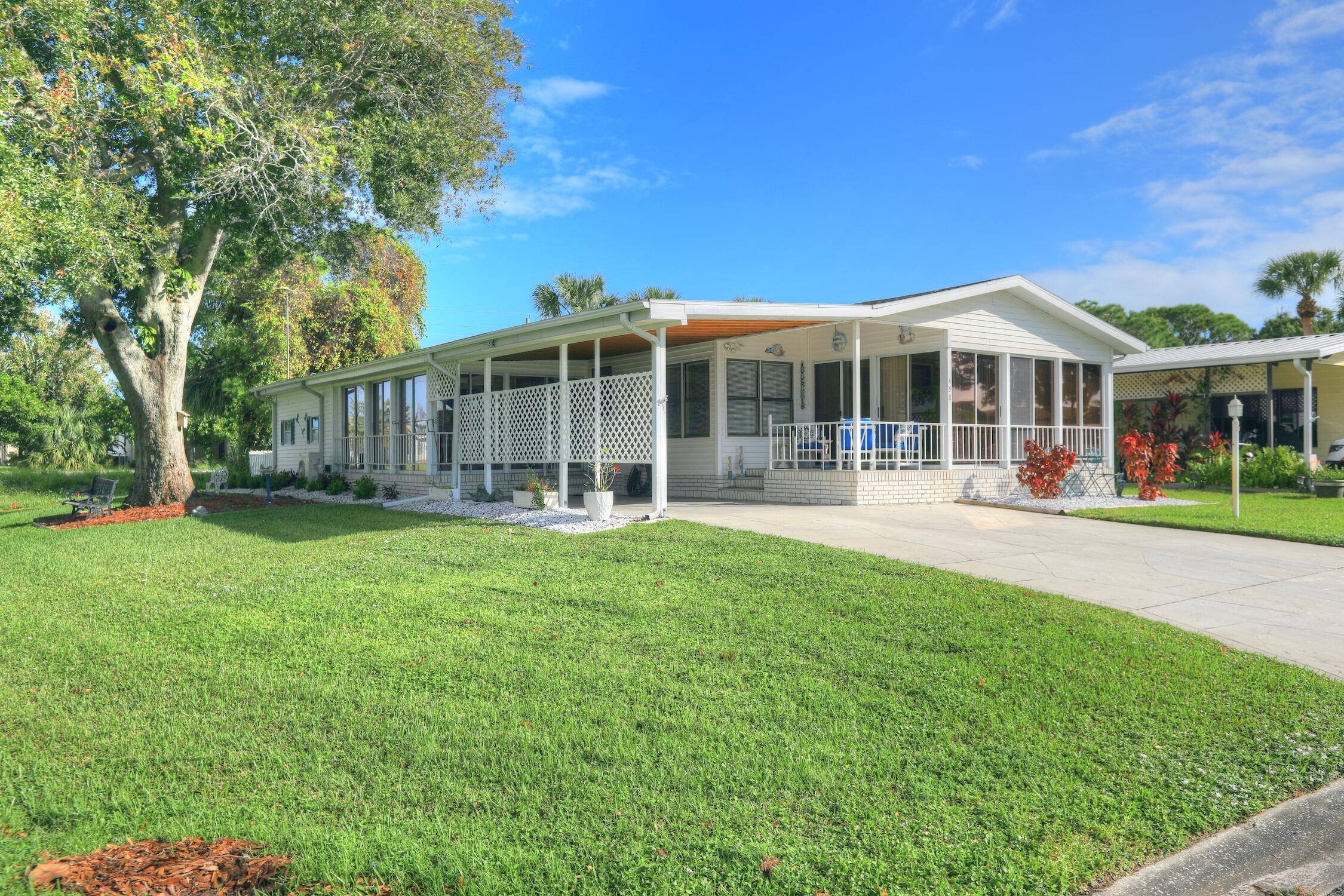 Barefoot Bay, FL 32976,498 Marlin CIR