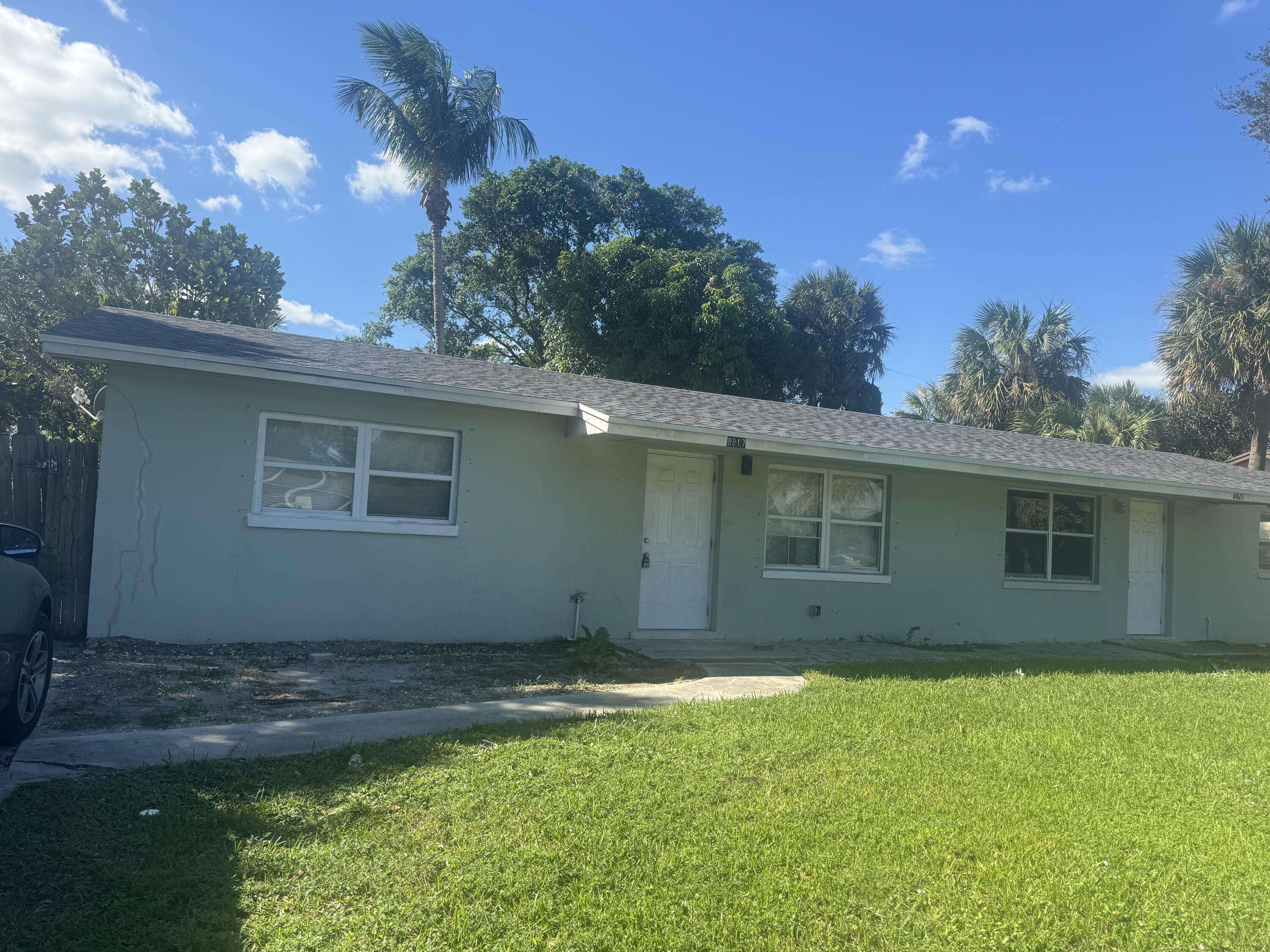 Palm Beach Gardens, FL 33410,8817 Dania DR