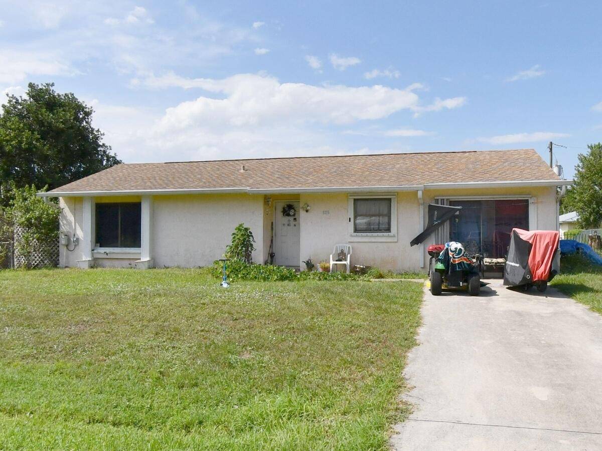 Port Saint Lucie, FL 34983,525 SE Sweet AVE