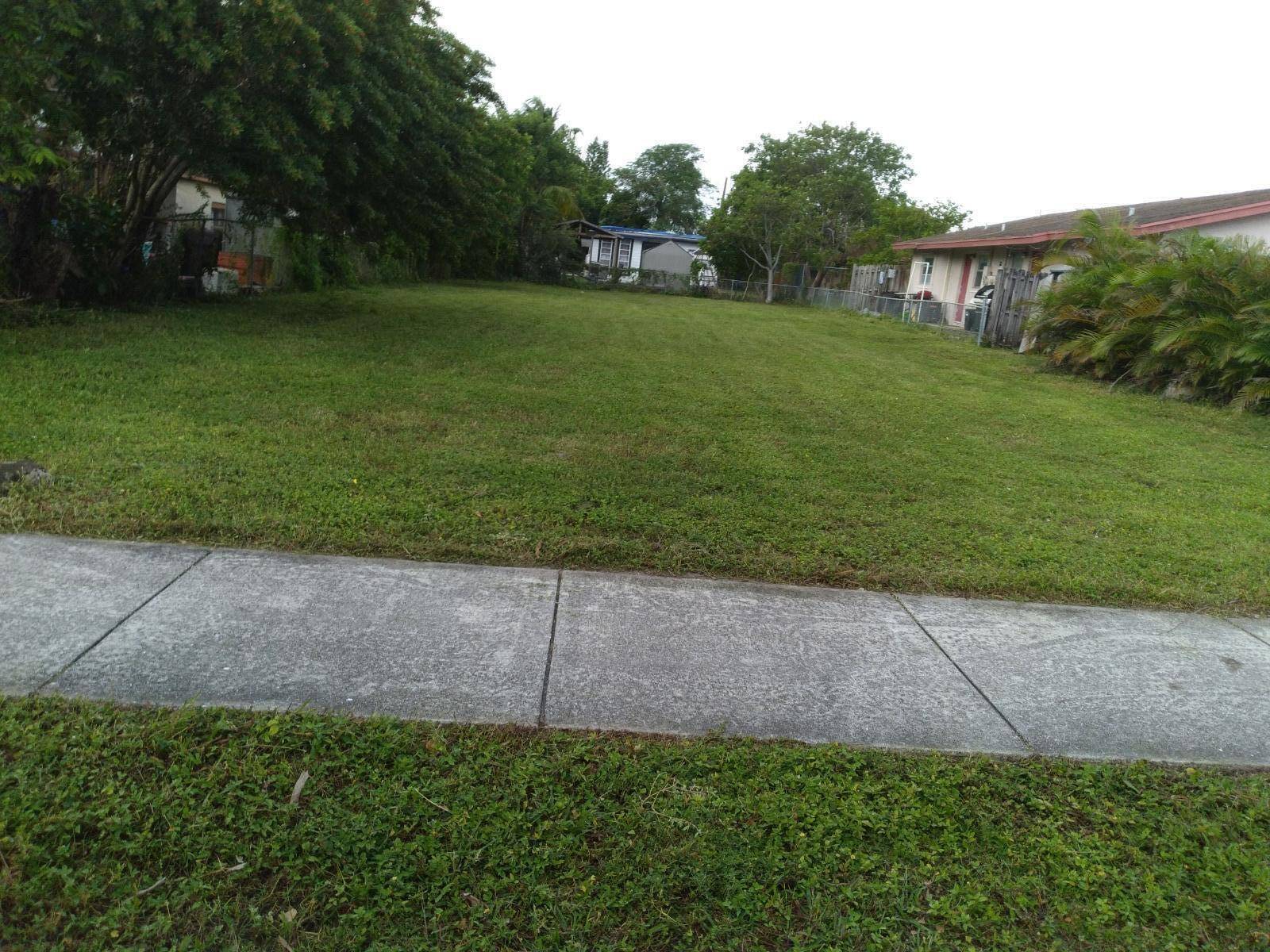 Davie, FL 33314,4241 SW 62nd AVE