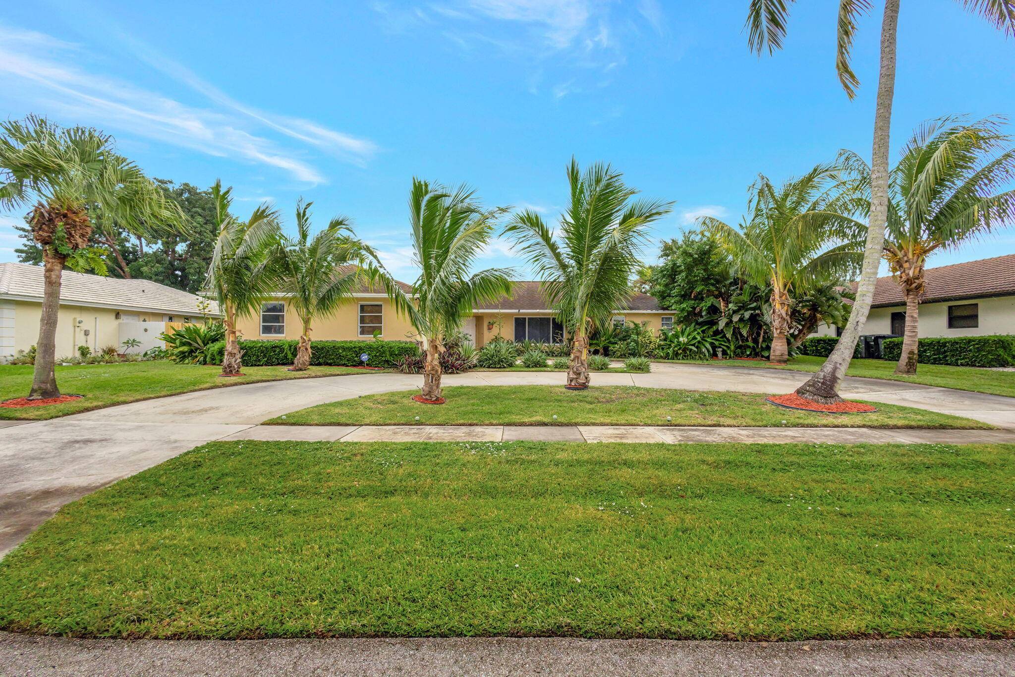 Wellington, FL 33414,12668 Westport CIR