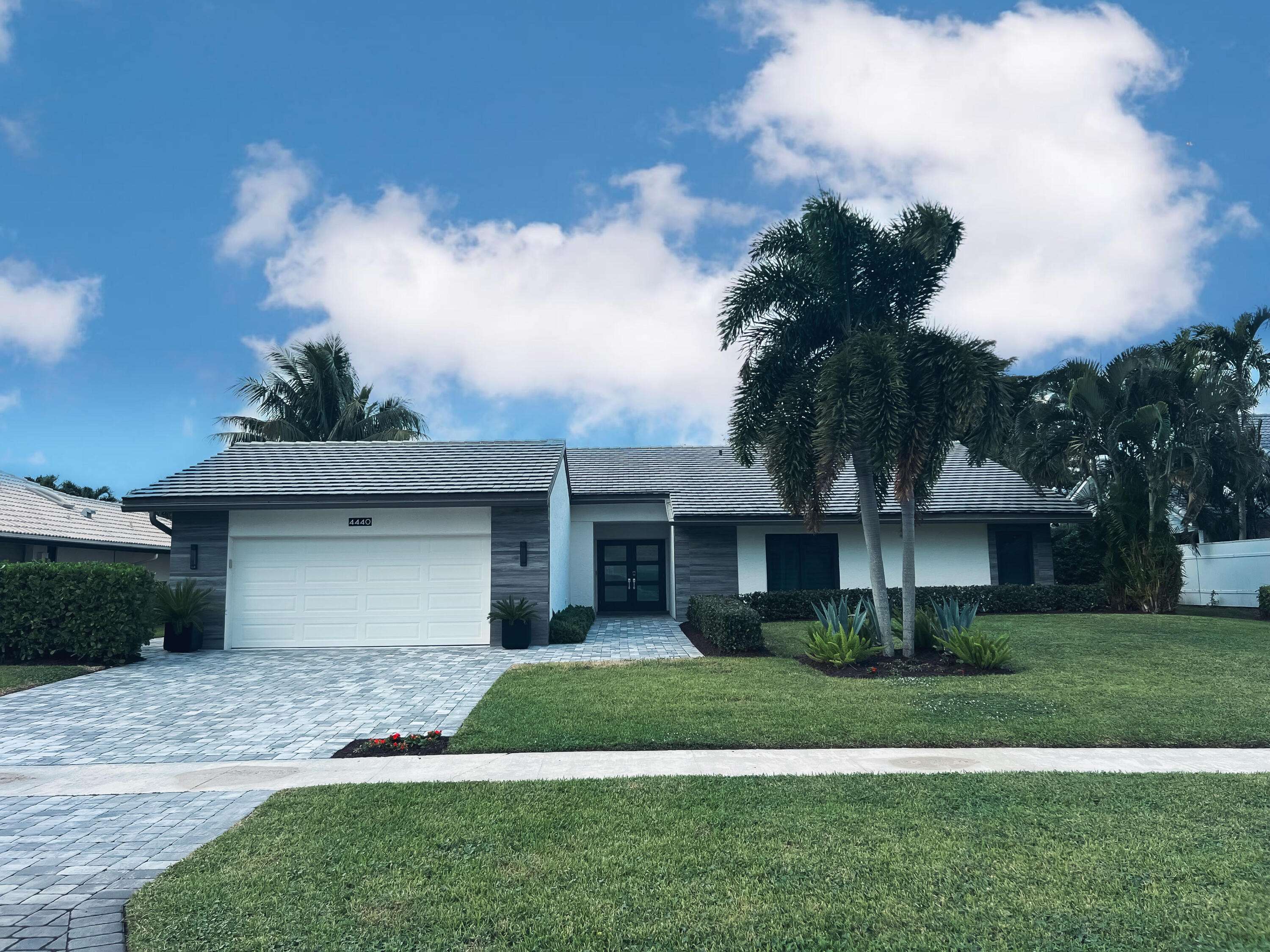 Delray Beach, FL 33445,4440 White Cedar LN