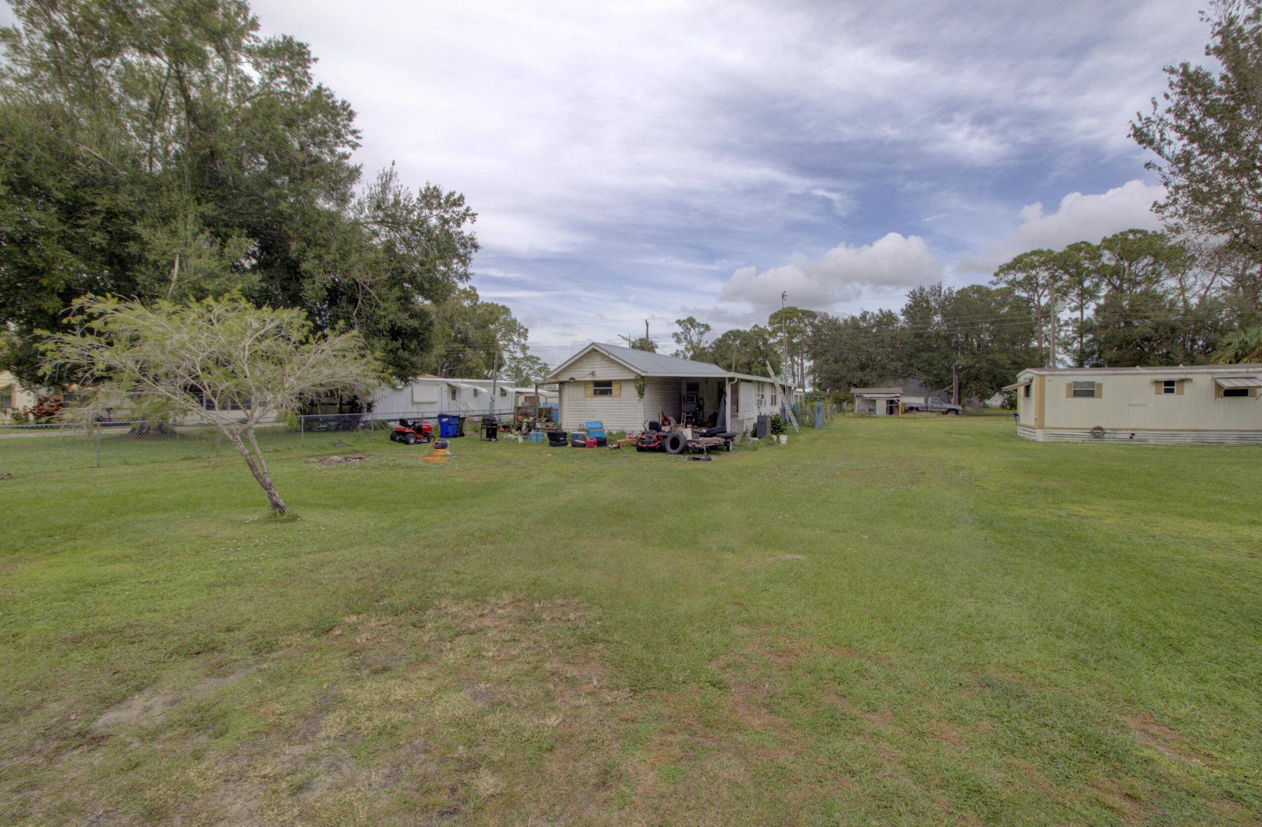 Okeechobee, FL 34974,17215 Broadland LN