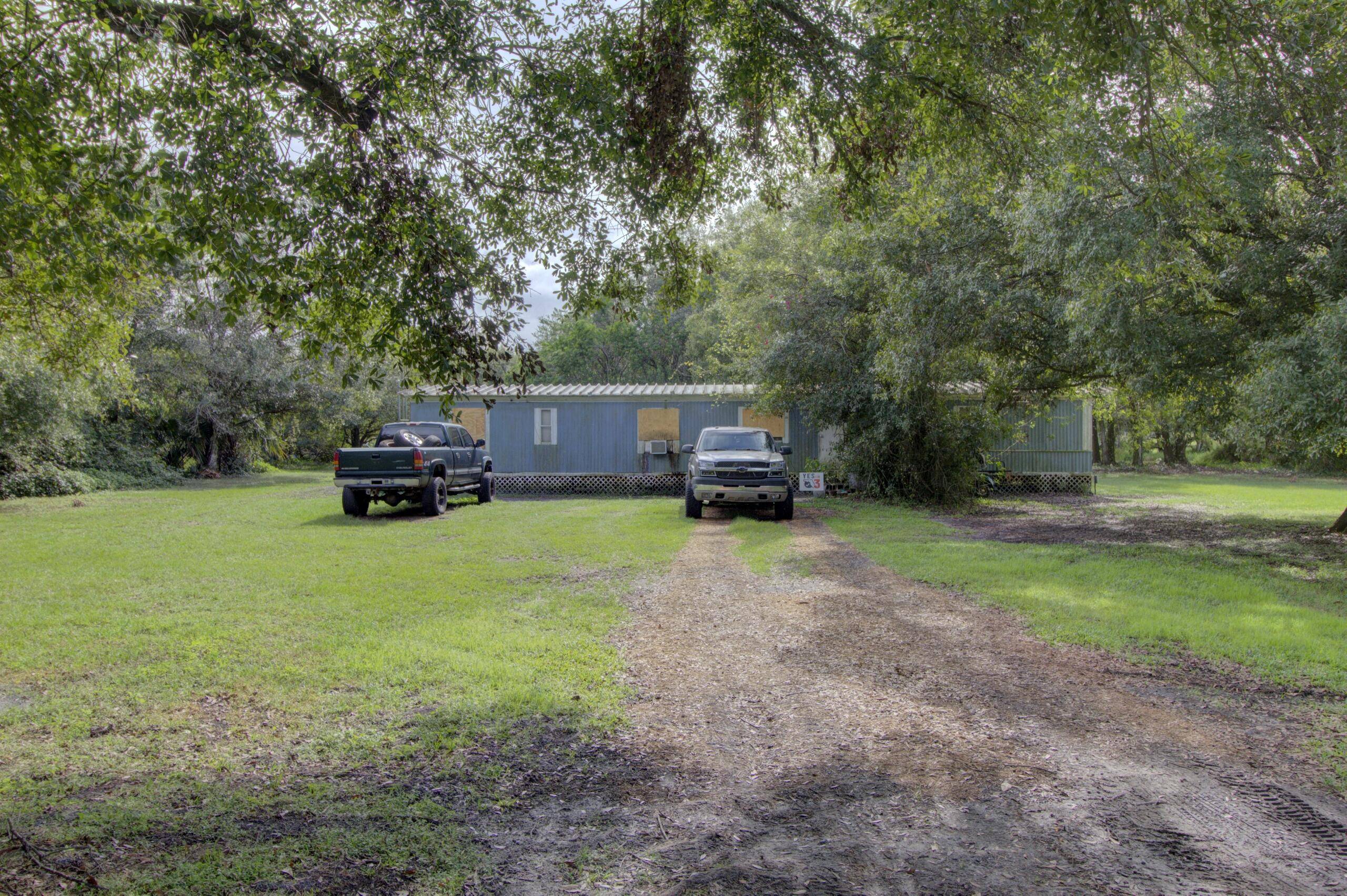 Okeechobee, FL 34972,3260 NW 175th CT