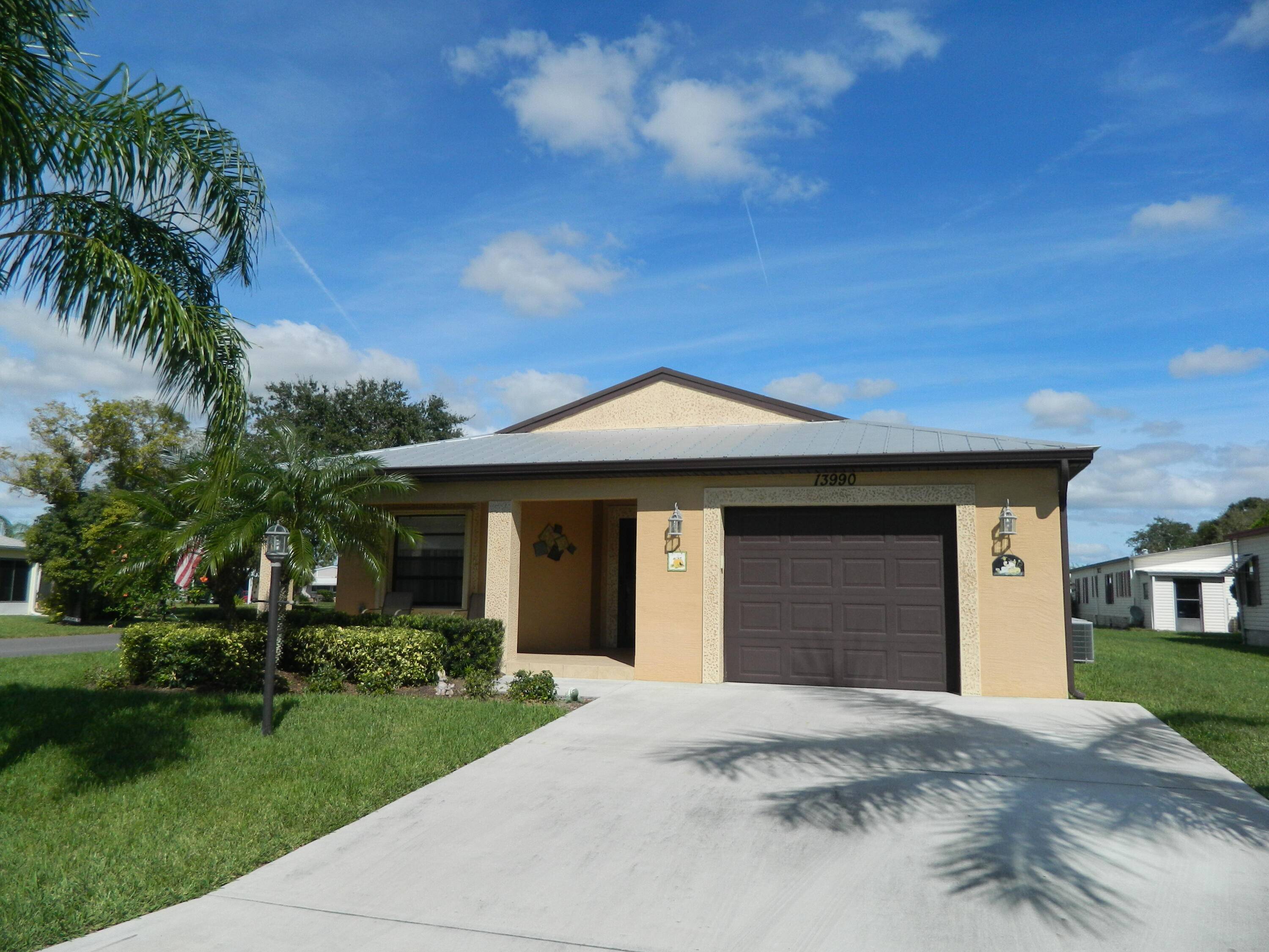 Port Saint Lucie, FL 34952,1 Golf DR