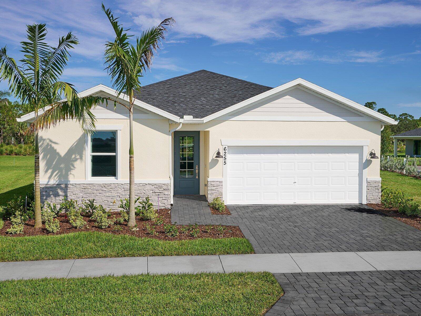 Port Saint Lucie, FL 34987,9032 Dahlia CIR