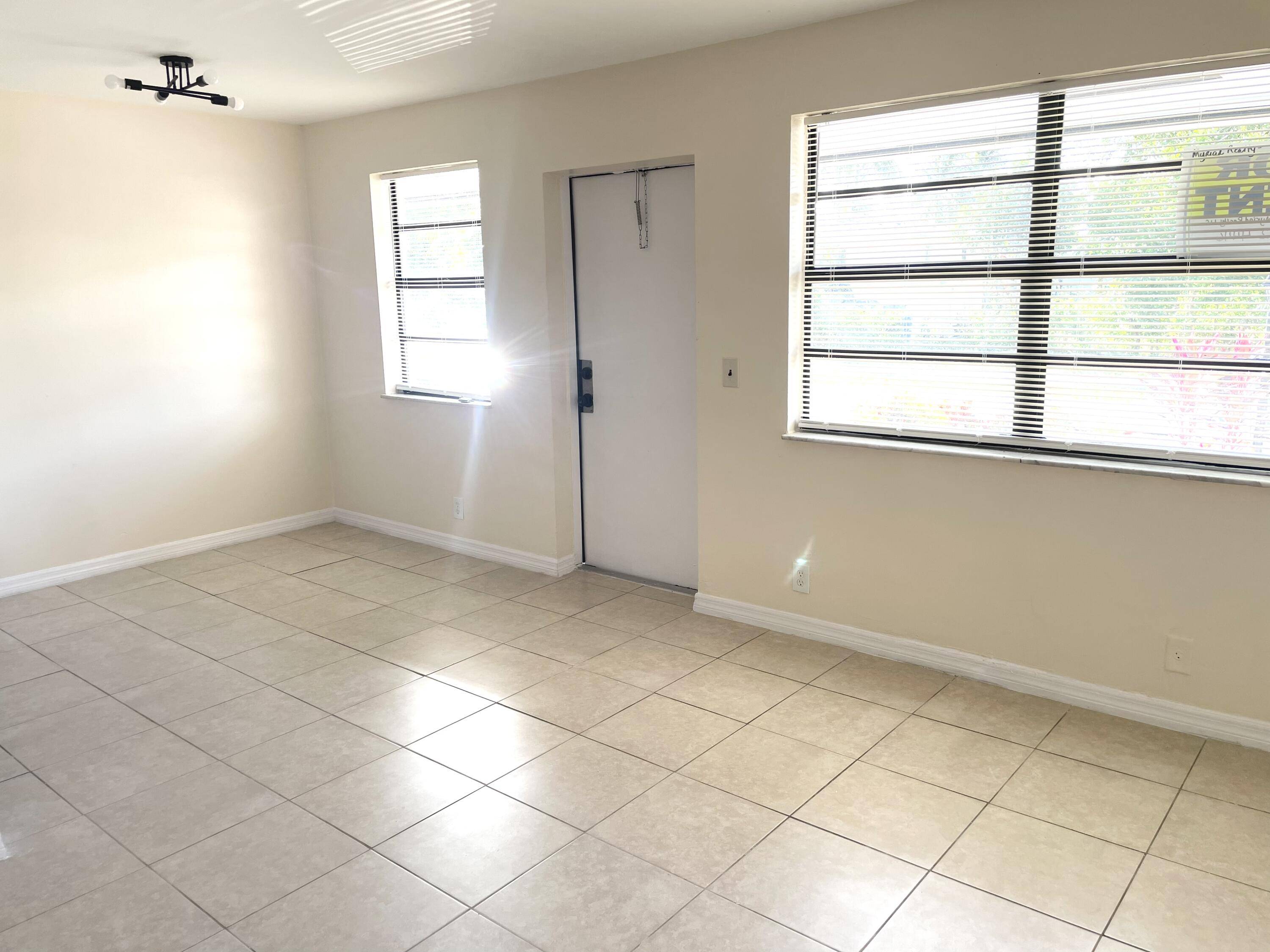 Lake Worth Beach, FL 33460,1029 S D Street ST Apt 2