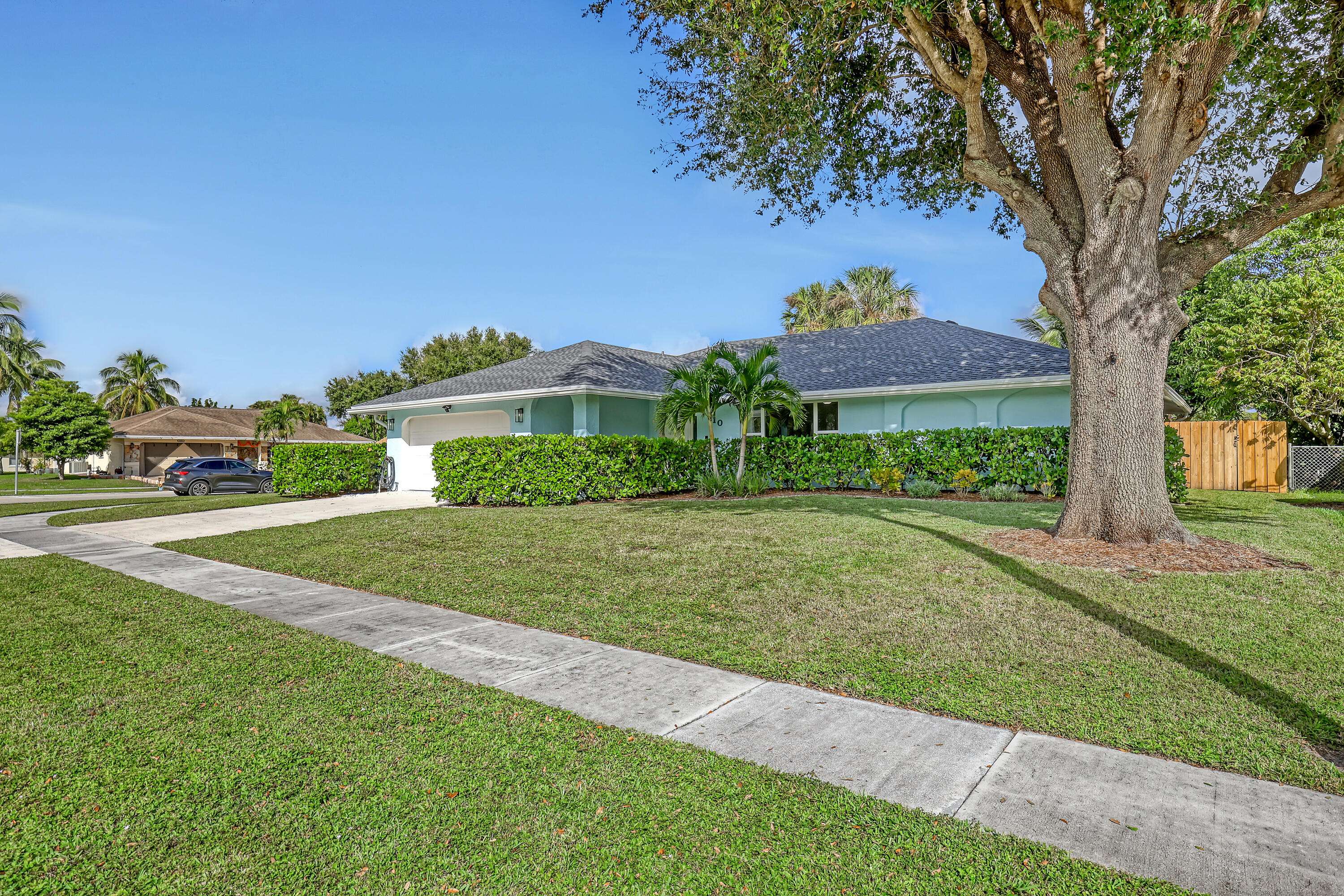 Royal Palm Beach, FL 33411,110 Sunflower CIR