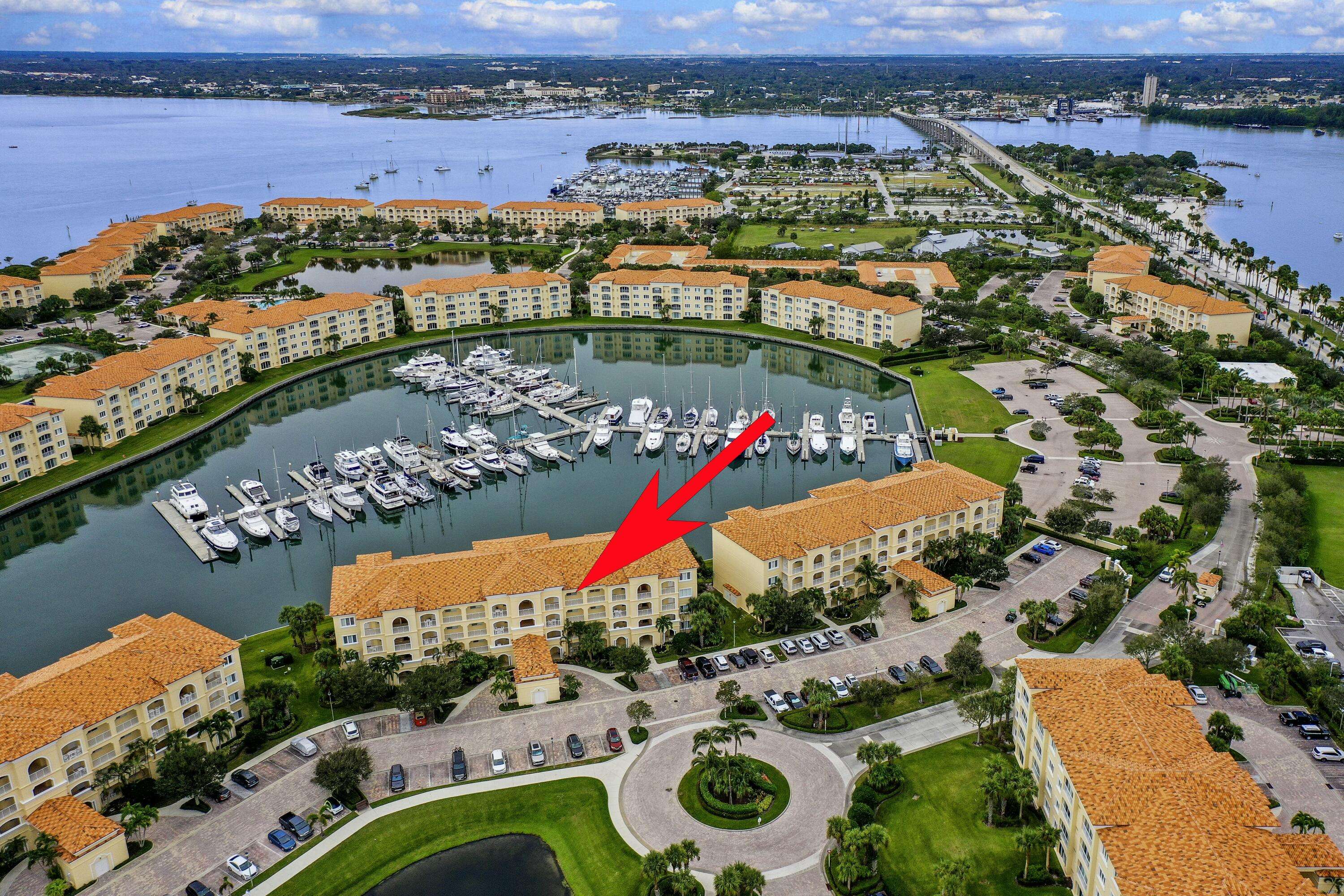 Fort Pierce, FL 34949,9 E Harbour Isle Dr Unit Ph04