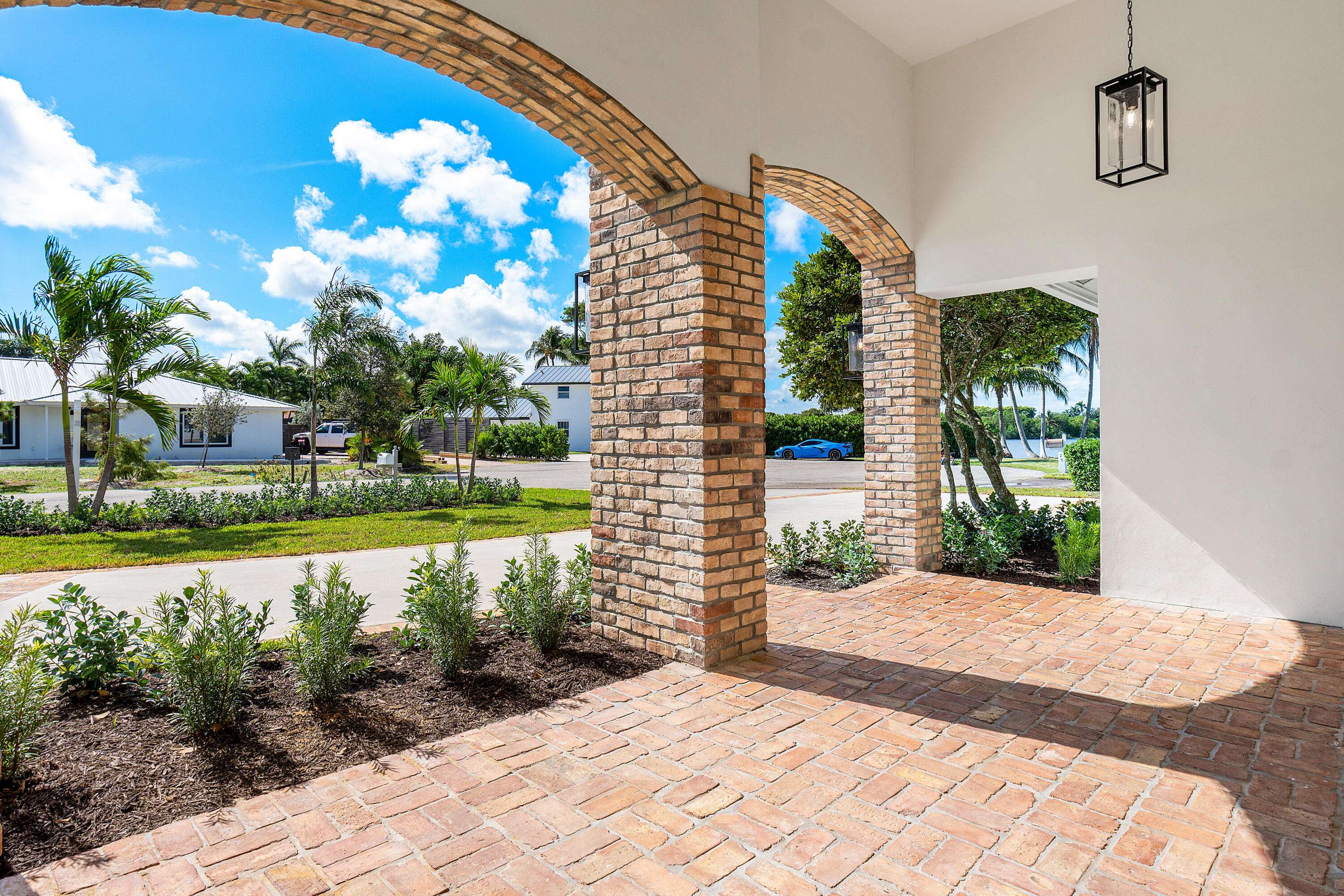 Delray Beach, FL 33444,17 NW 25th ST