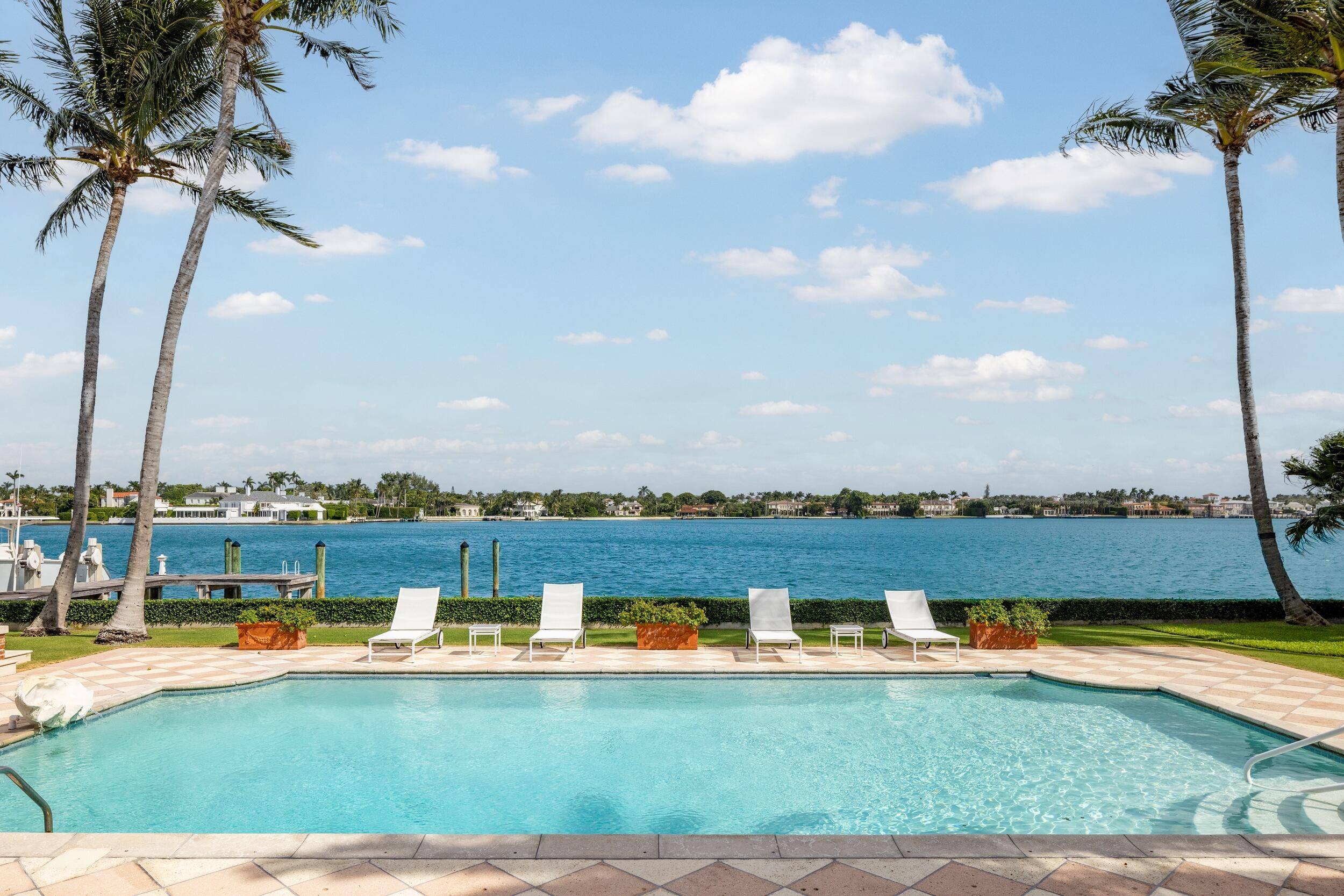 Palm Beach, FL 33480,690 Island DR