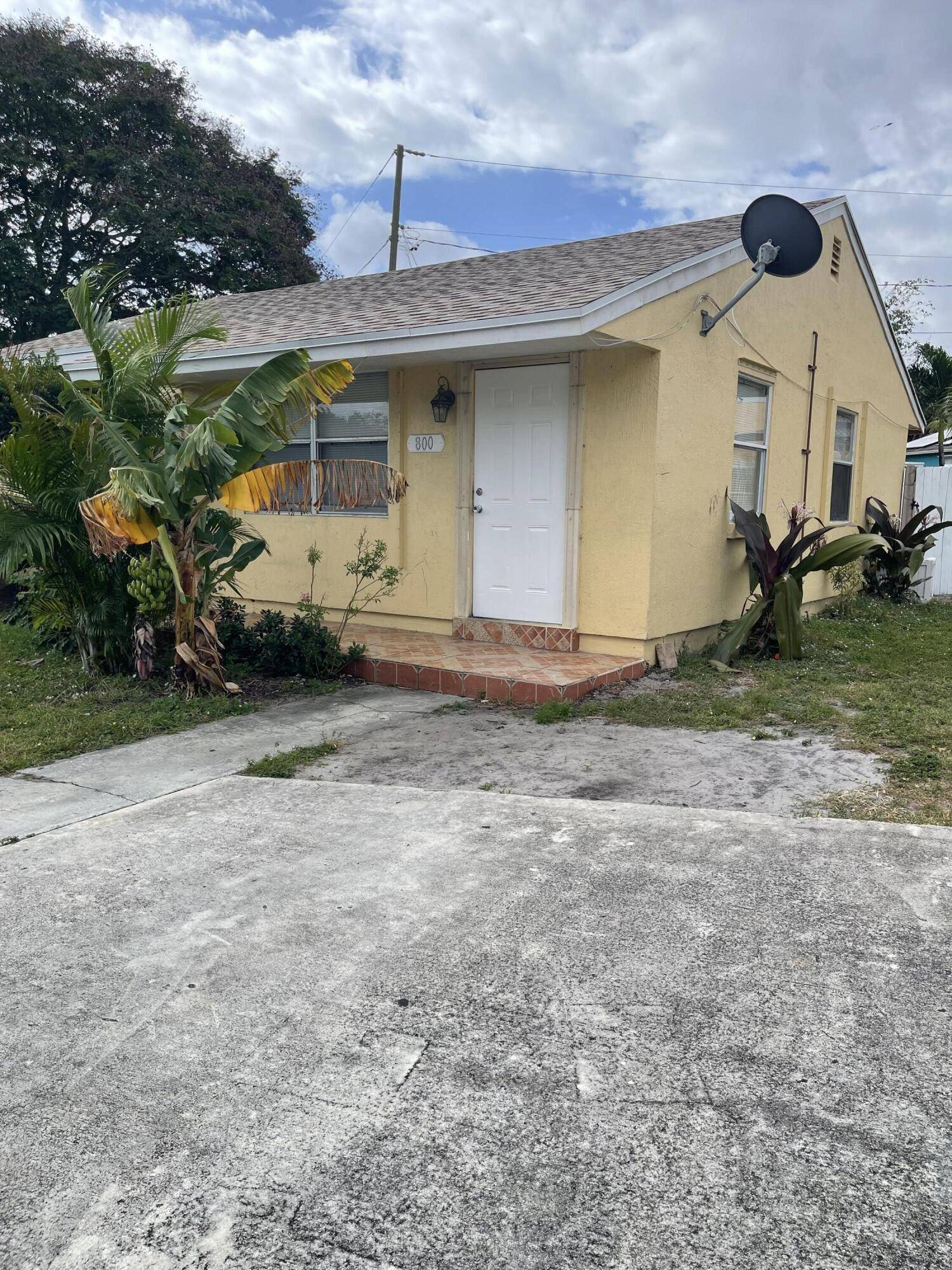 West Palm Beach, FL 33407,800 31st ST