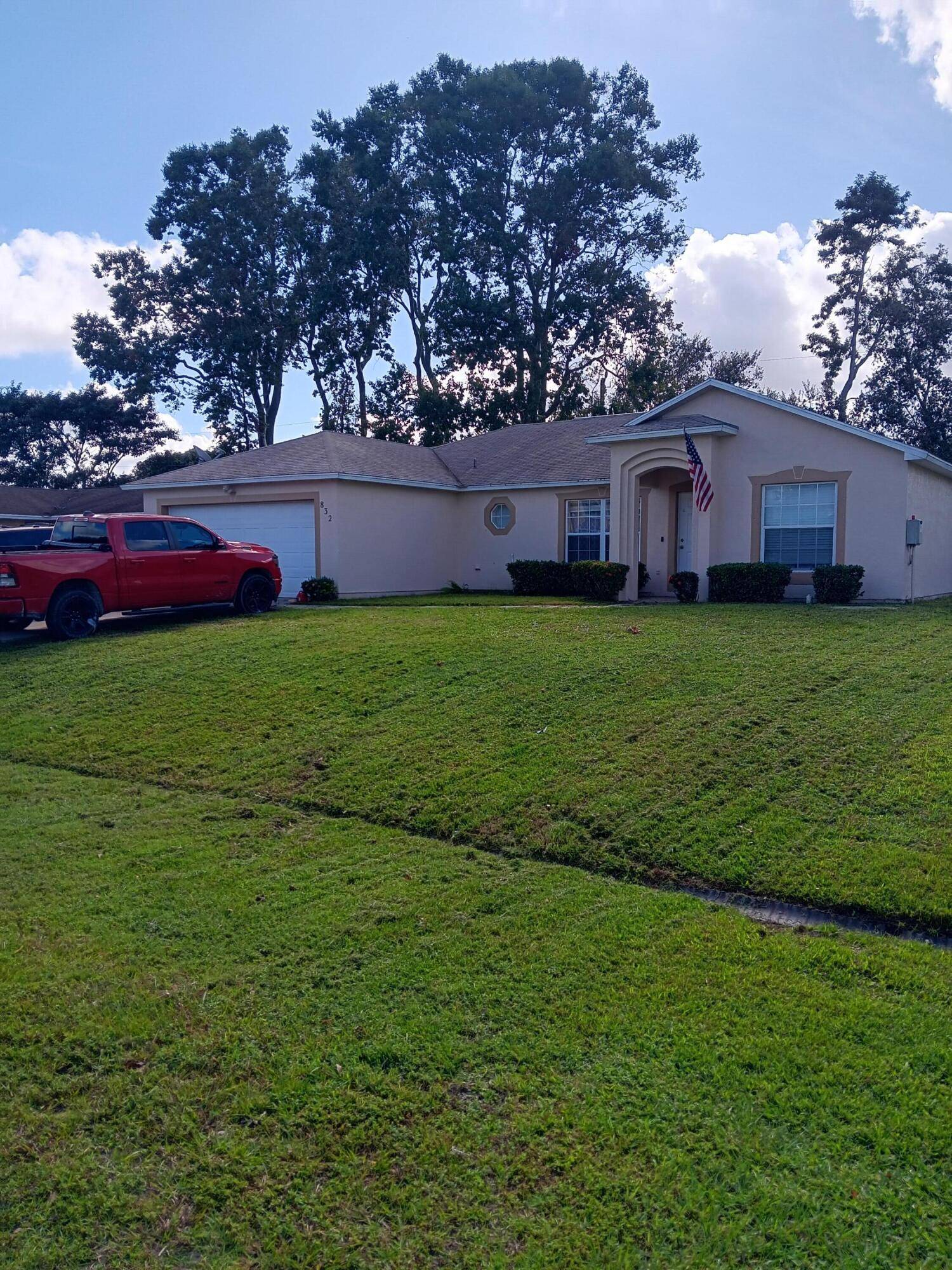 Port Saint Lucie, FL 34953,832 SW Trouville AVE