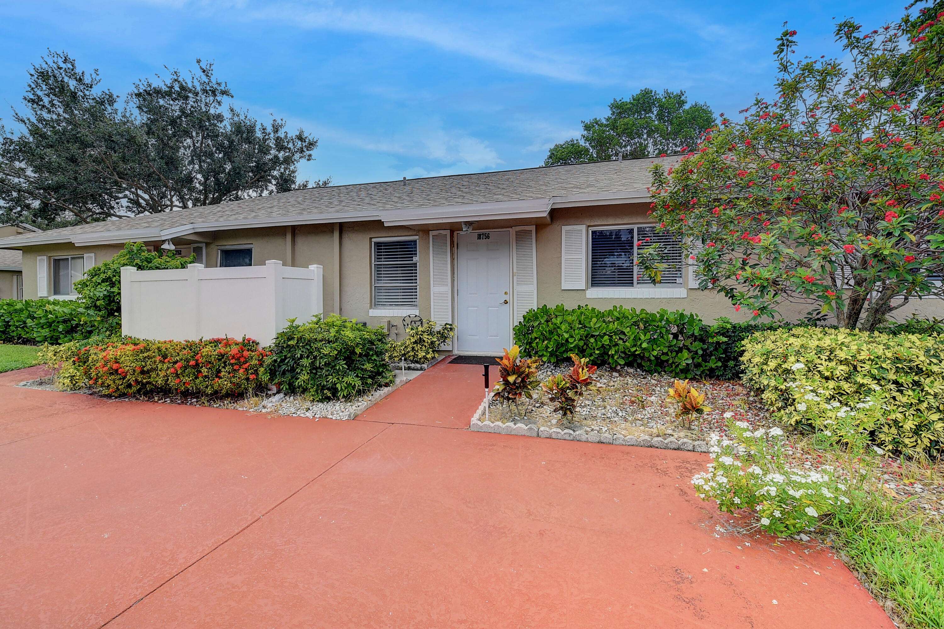 Boca Raton, FL 33496,18756 Schooner DR B