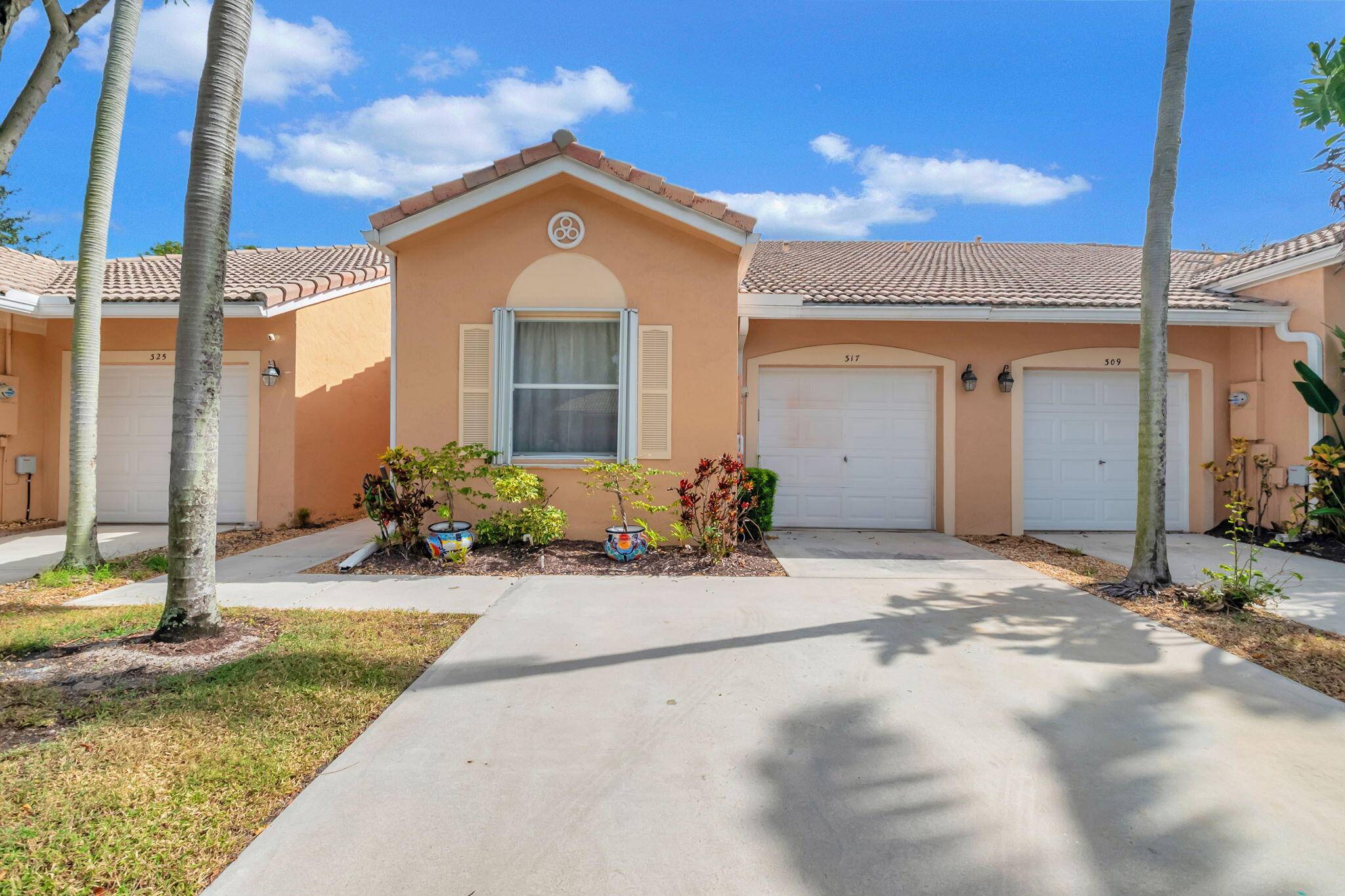 Delray Beach, FL 33445,317 Coral Trace CT