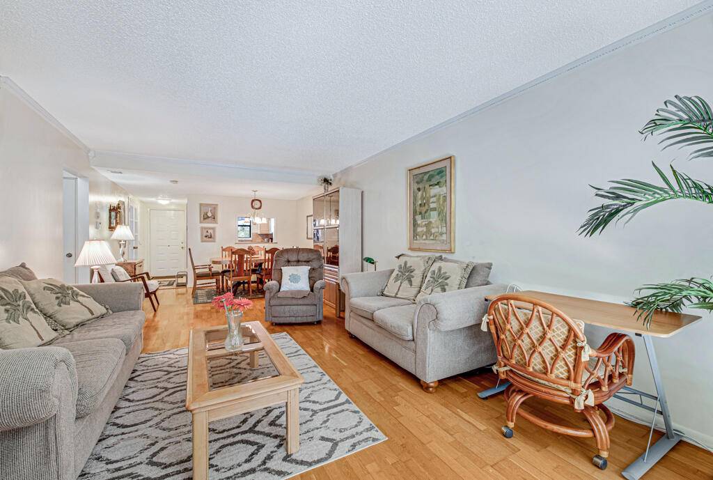 Lantana, FL 33462,890 N Federal HWY 308