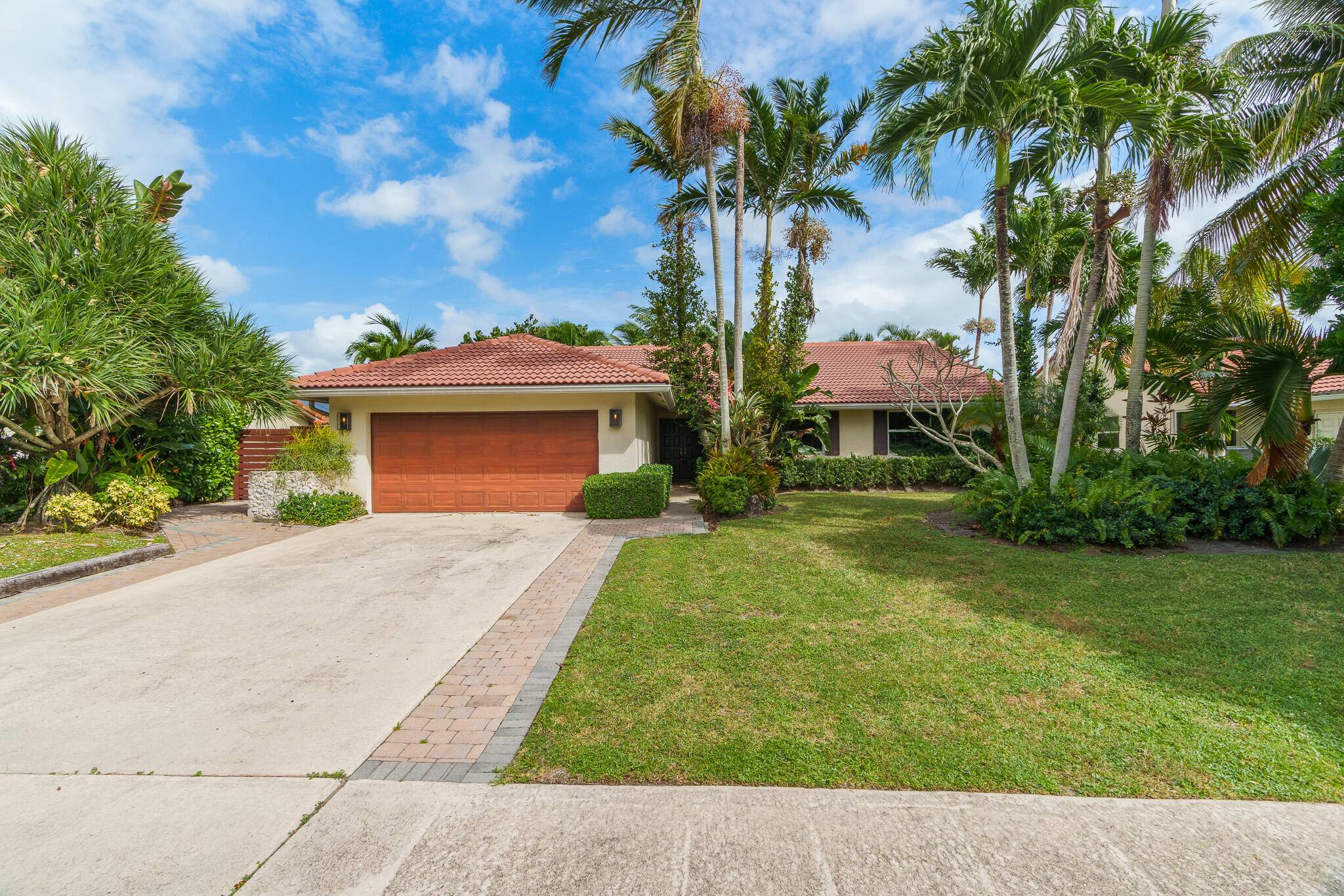 Delray Beach, FL 33445,4195 NW 7th CT