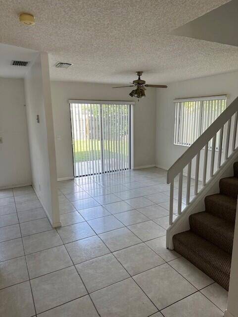 Lake Worth, FL 33463,5656 Strawberry Lakes CIR