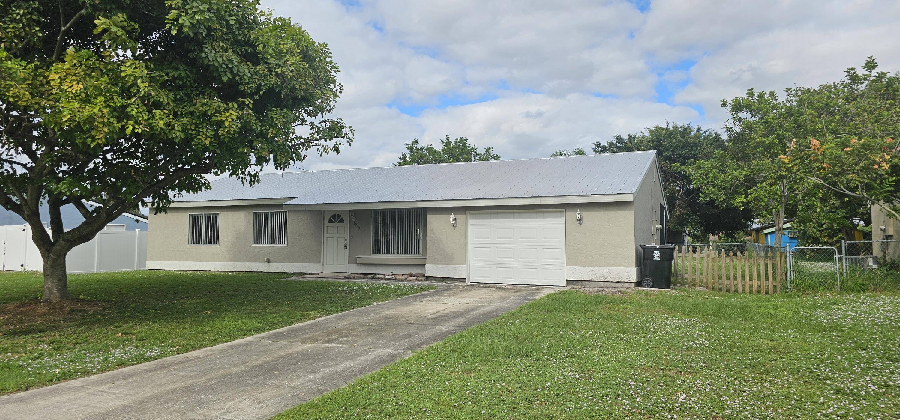 Port Saint Lucie, FL 34953,3225 SW Ronlea CT