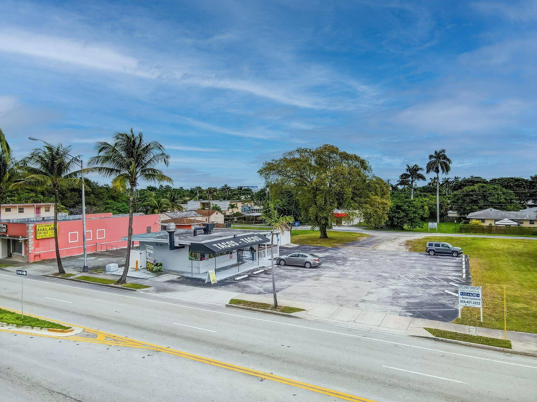 Dania Beach, FL 33004,118 N Federal Highway HWY