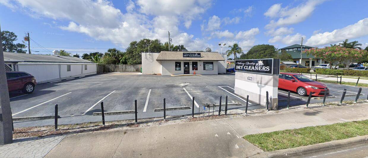 Lantana, FL 33462,622 W Lantana RD