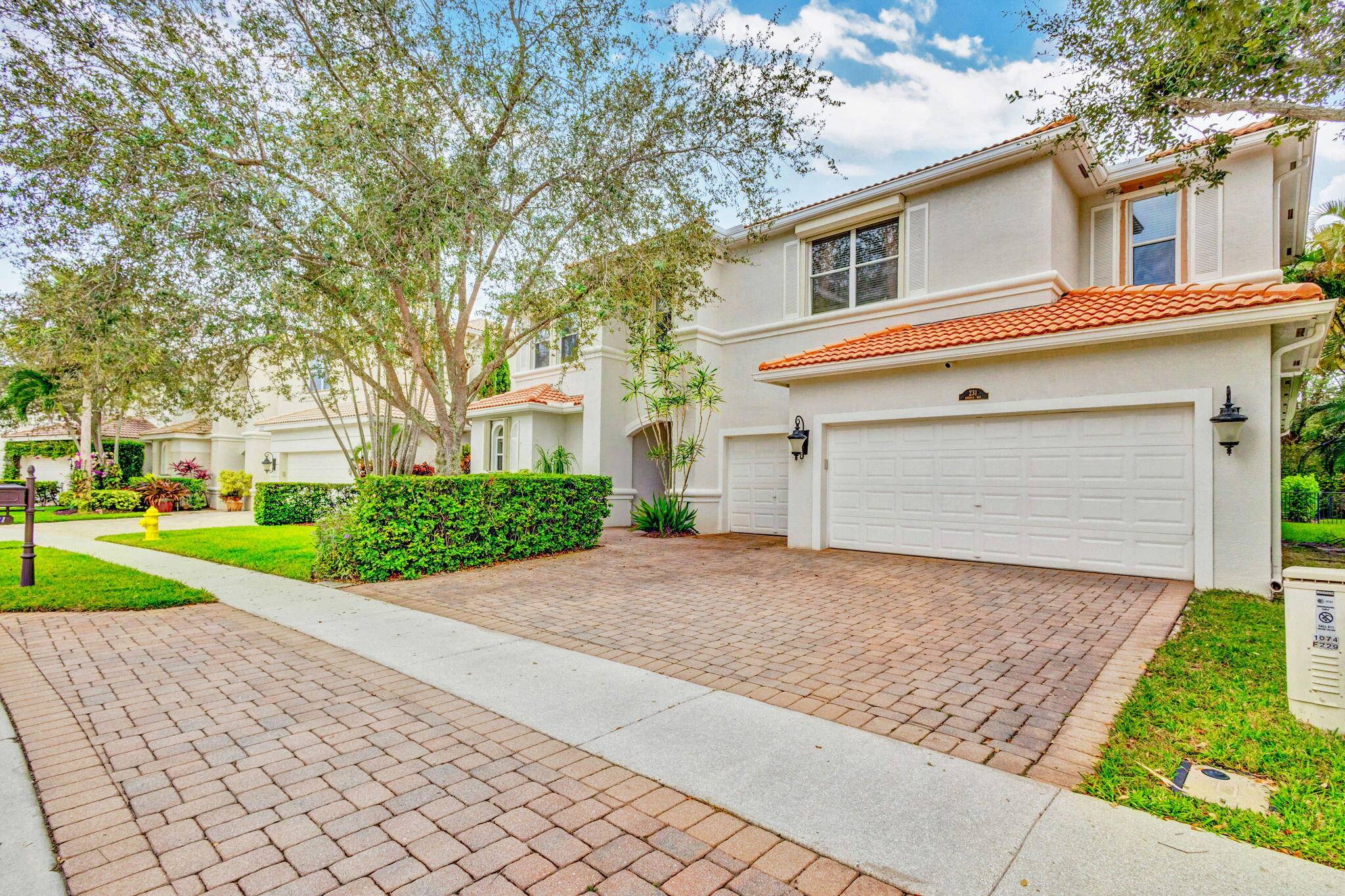 Palm Beach Gardens, FL 33418,231 Sedona WAY