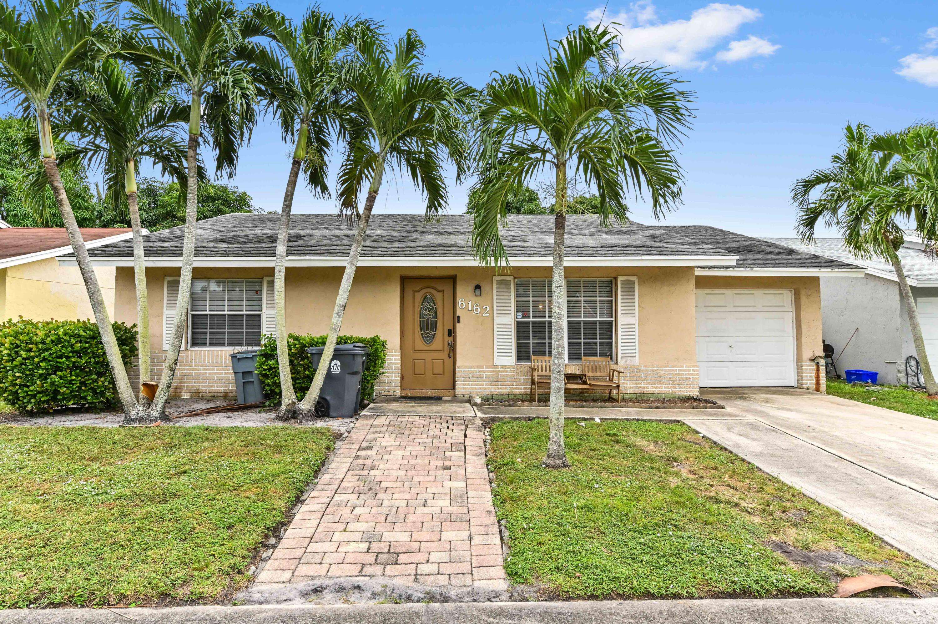 Lake Worth, FL 33463,6162 Arcade CT