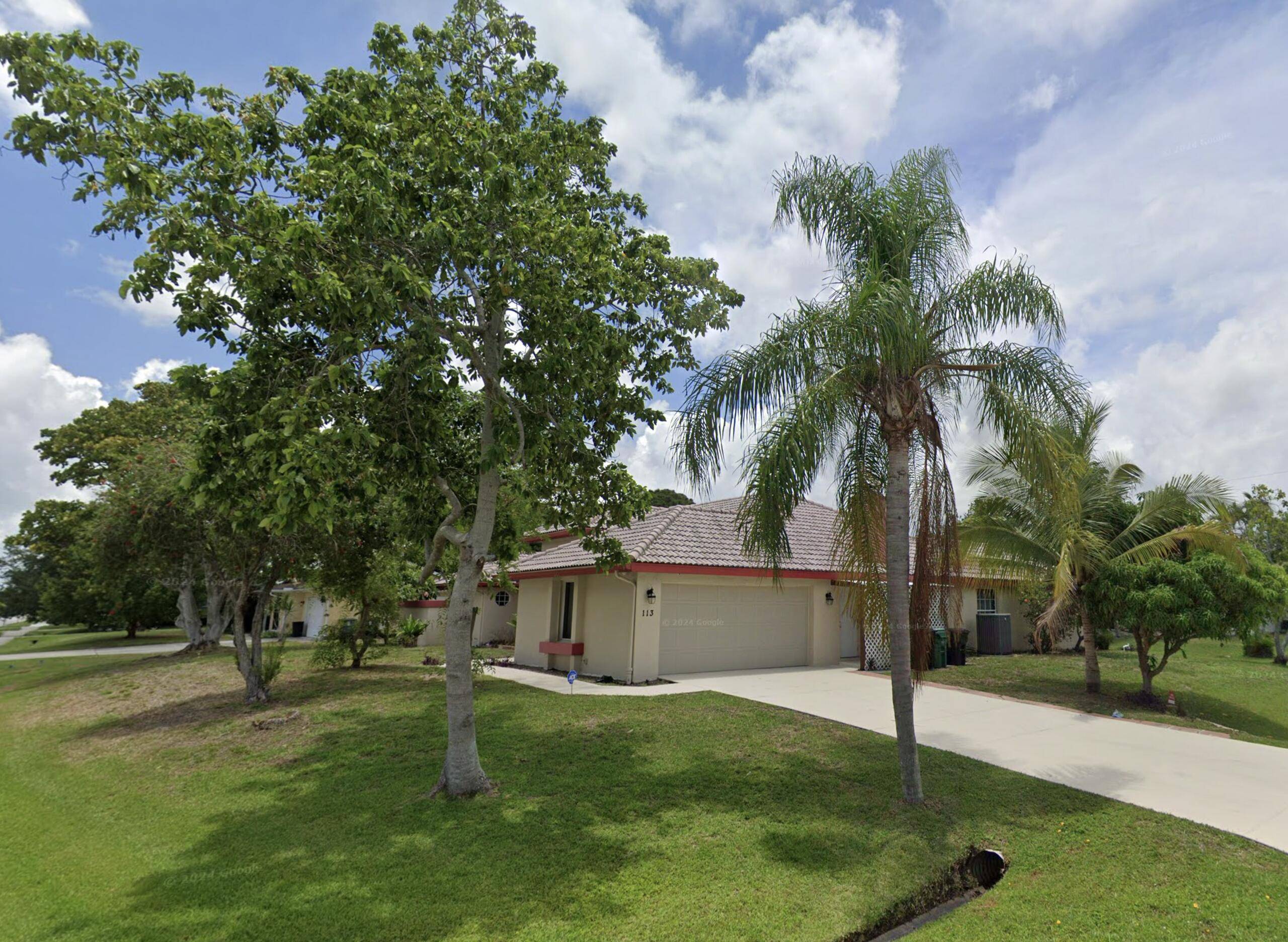 Port Saint Lucie, FL 34983,113 SW Thornhill DR