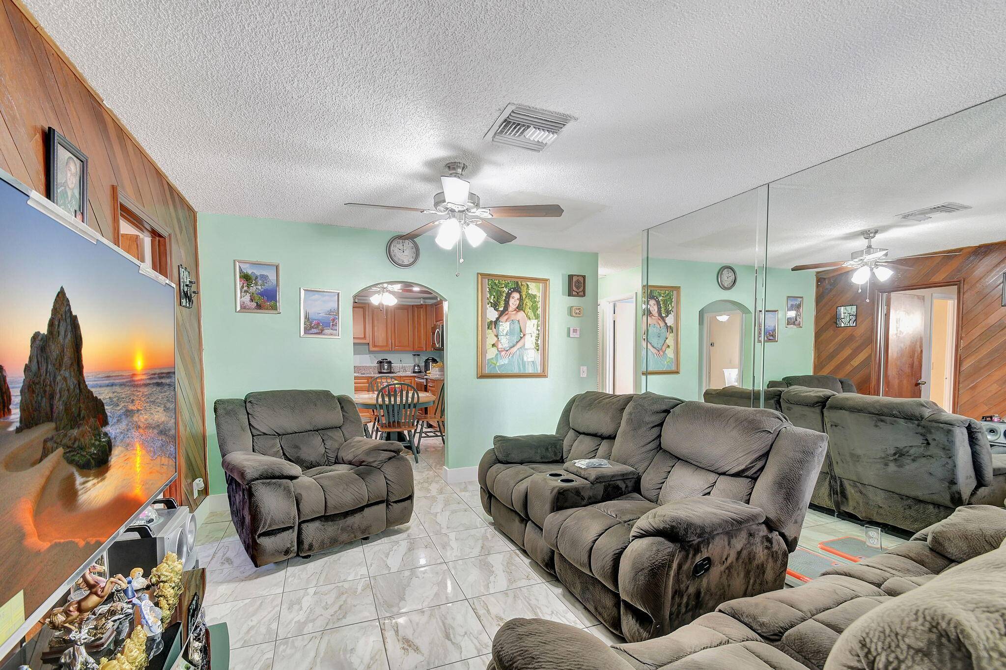 Greenacres, FL 33463,148 Jackson AVE