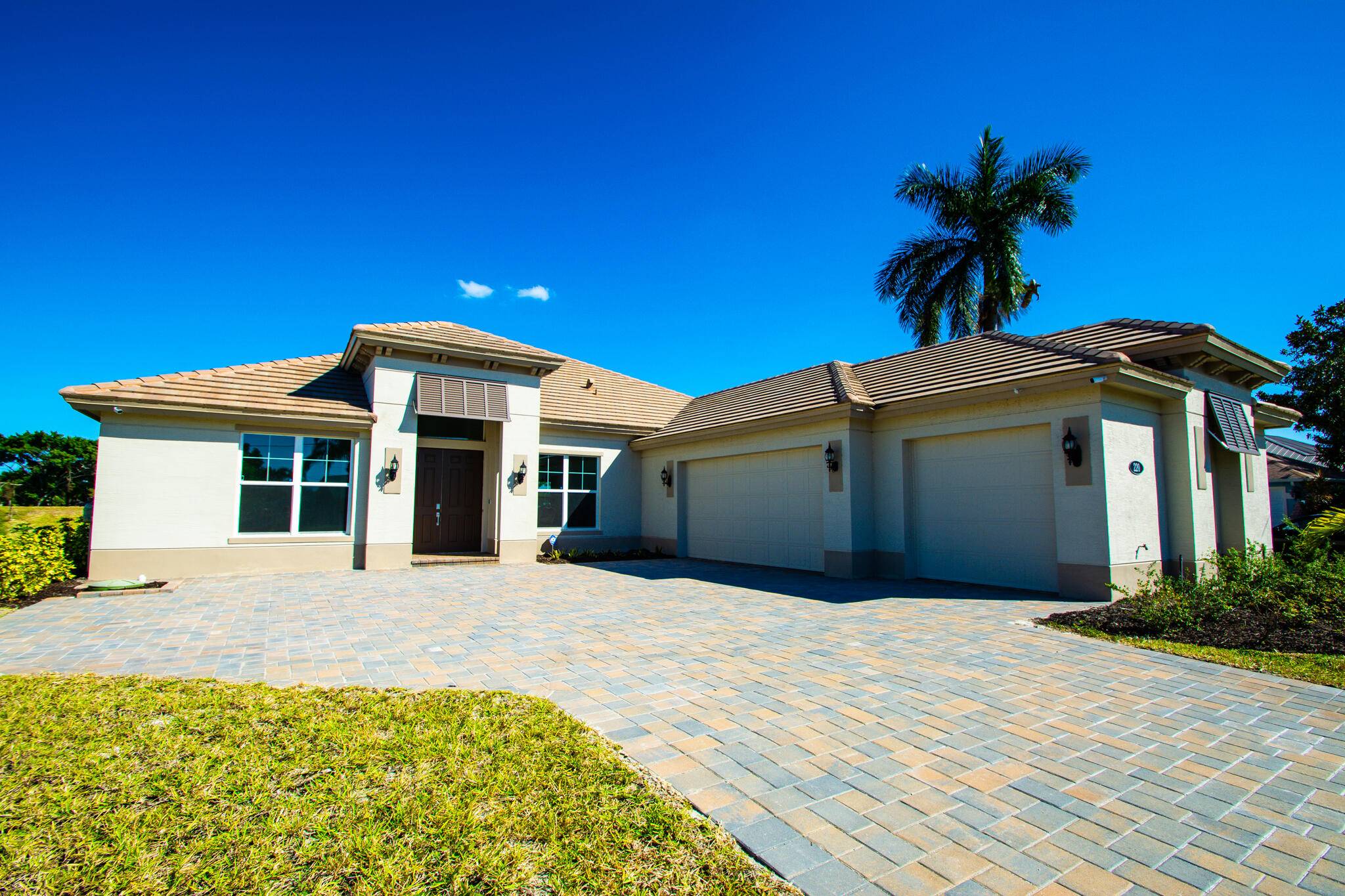 Port Saint Lucie, FL 34953,220 SW Dalton CIR