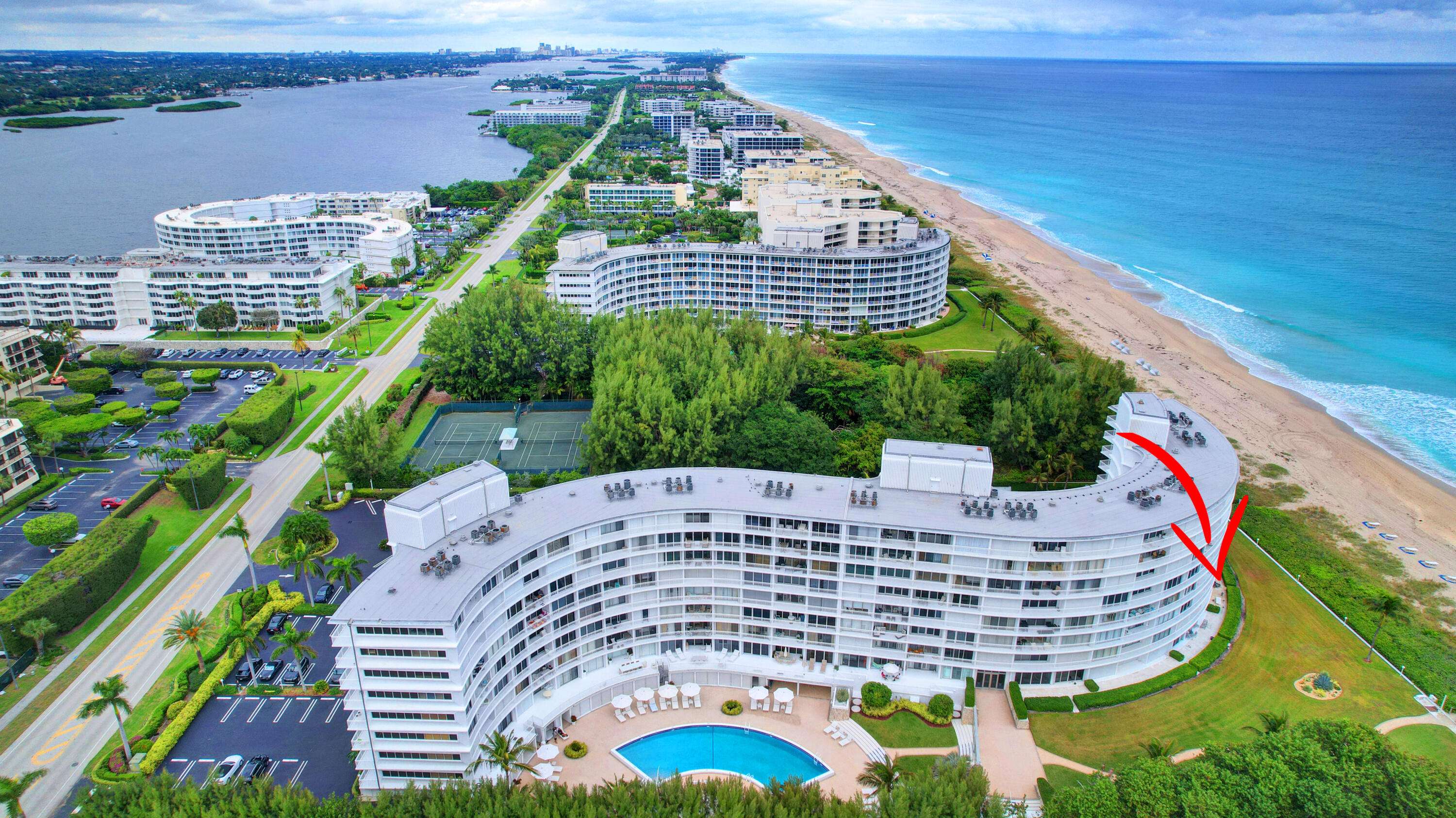 Palm Beach, FL 33480,2780 S Ocean BLVD 1020