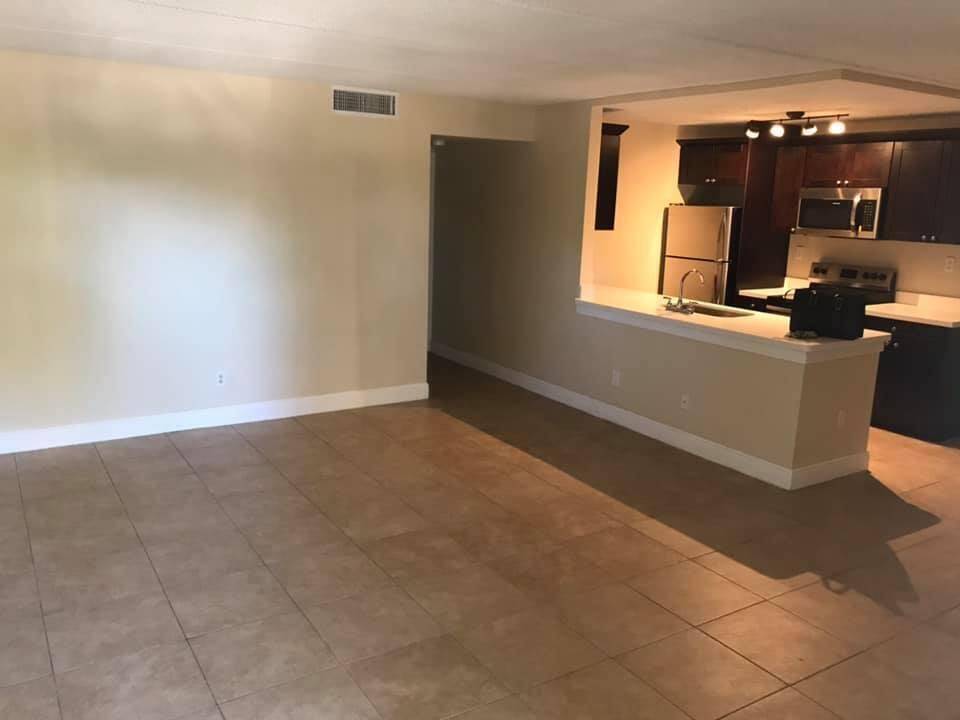 Boynton Beach, FL 33436,409 Meadows CIR