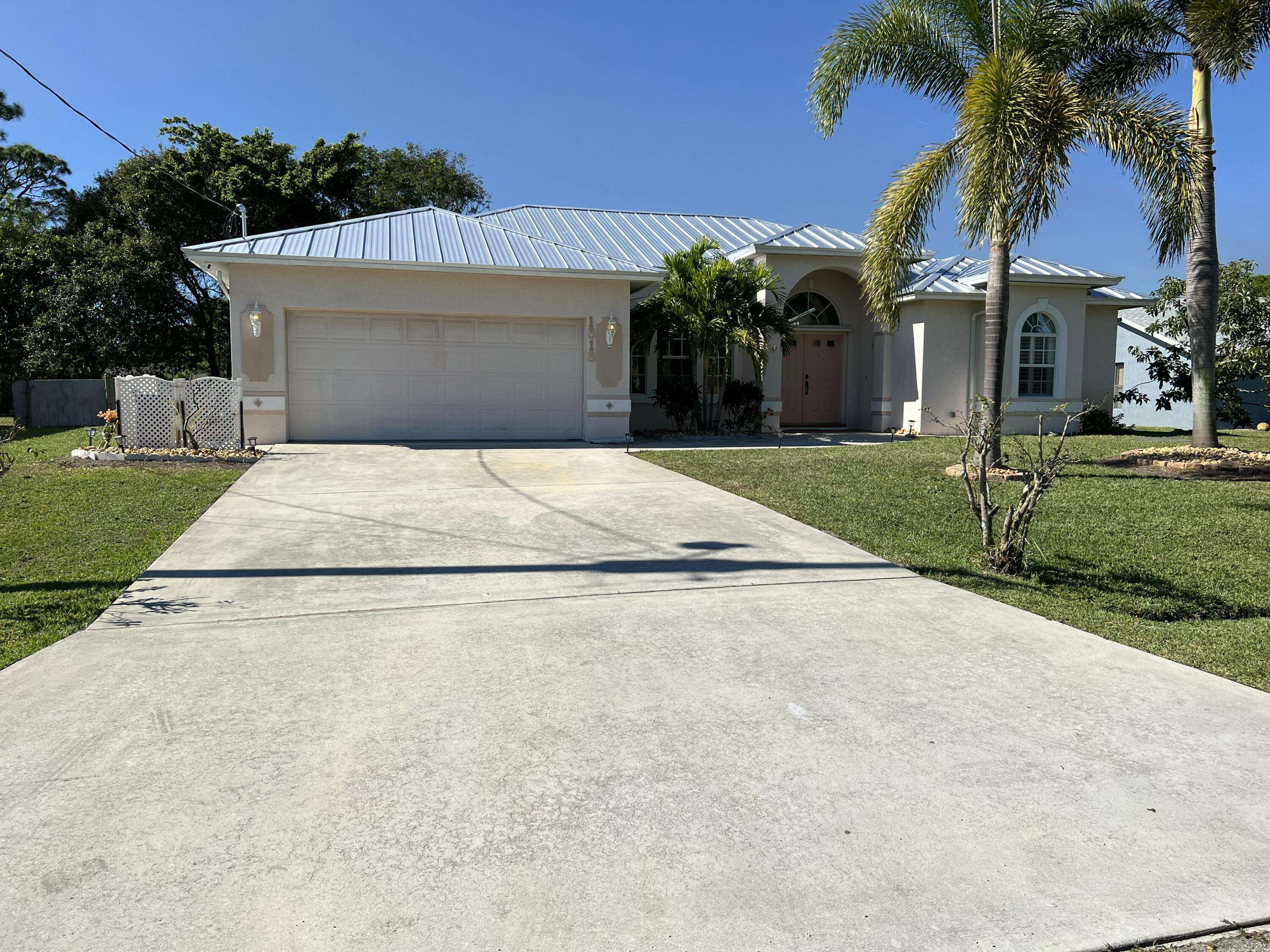 Port Saint Lucie, FL 34952,1818 SE Camden ST