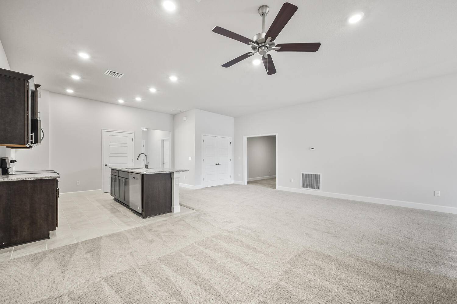 Fort Pierce, FL 34951,5156 Modeno ST