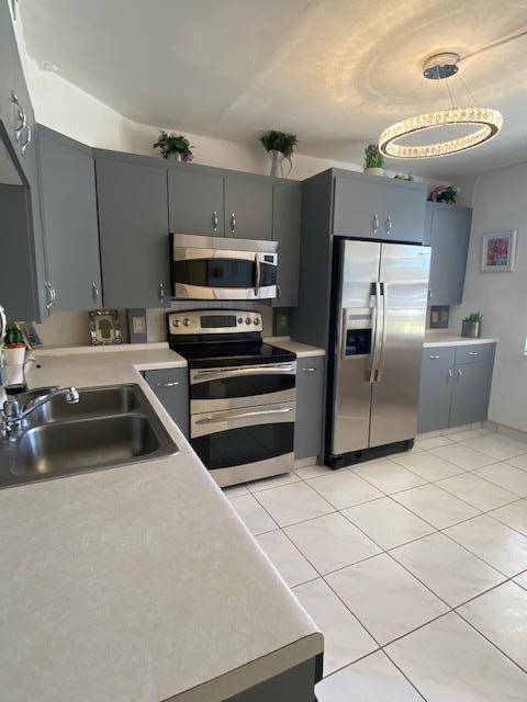 Boca Raton, FL 33434,1037 Rexford C