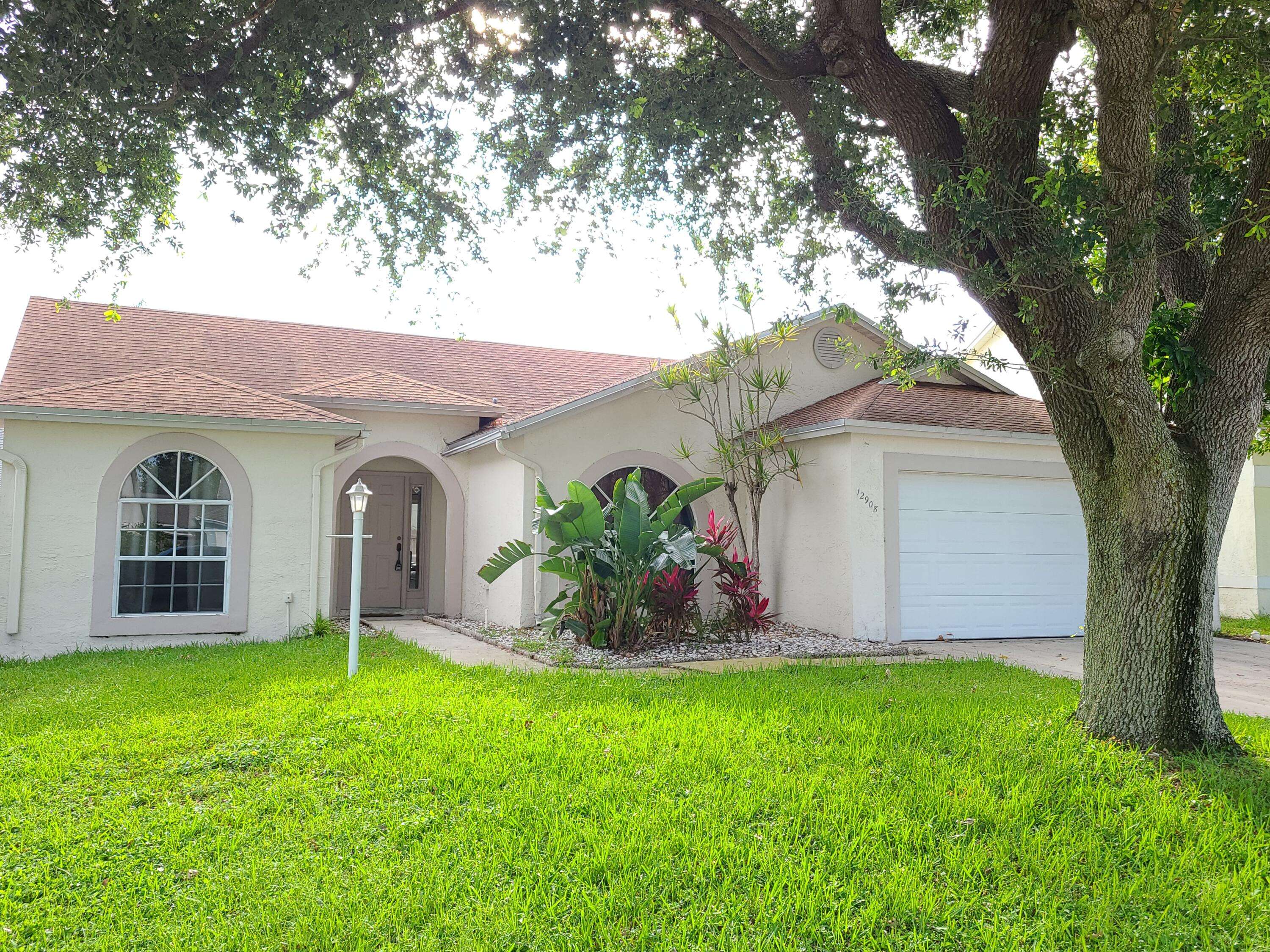 Wellington, FL 33414,12908 Meadowbend DR