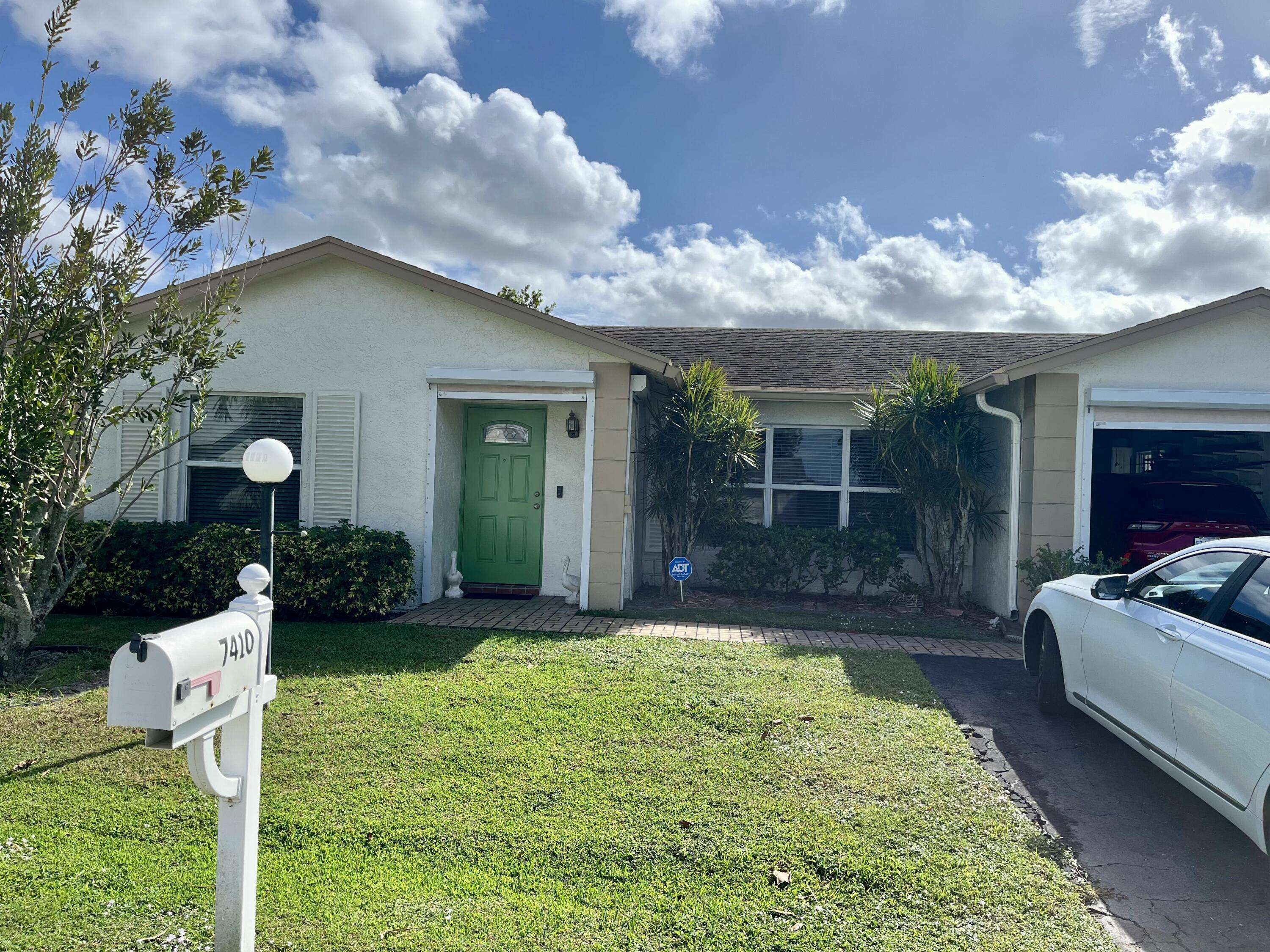 Lake Worth, FL 33467,7410 W Pine Forest CIR