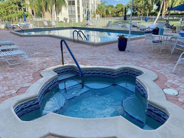 Boca Raton, FL 33433,6662 Boca Del Mar DR Apt 111