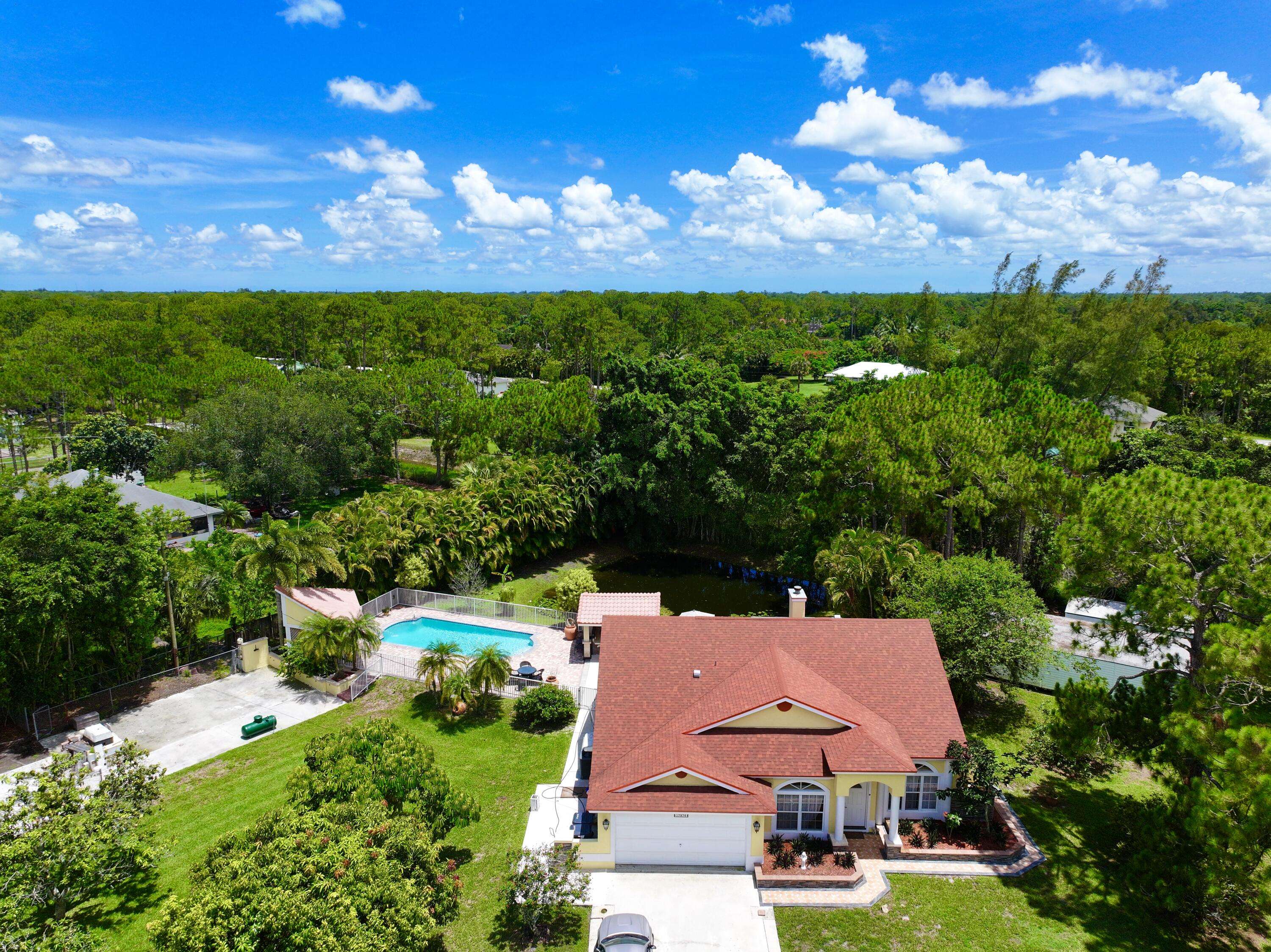 Loxahatchee, FL 33470,17976 N 88th RD
