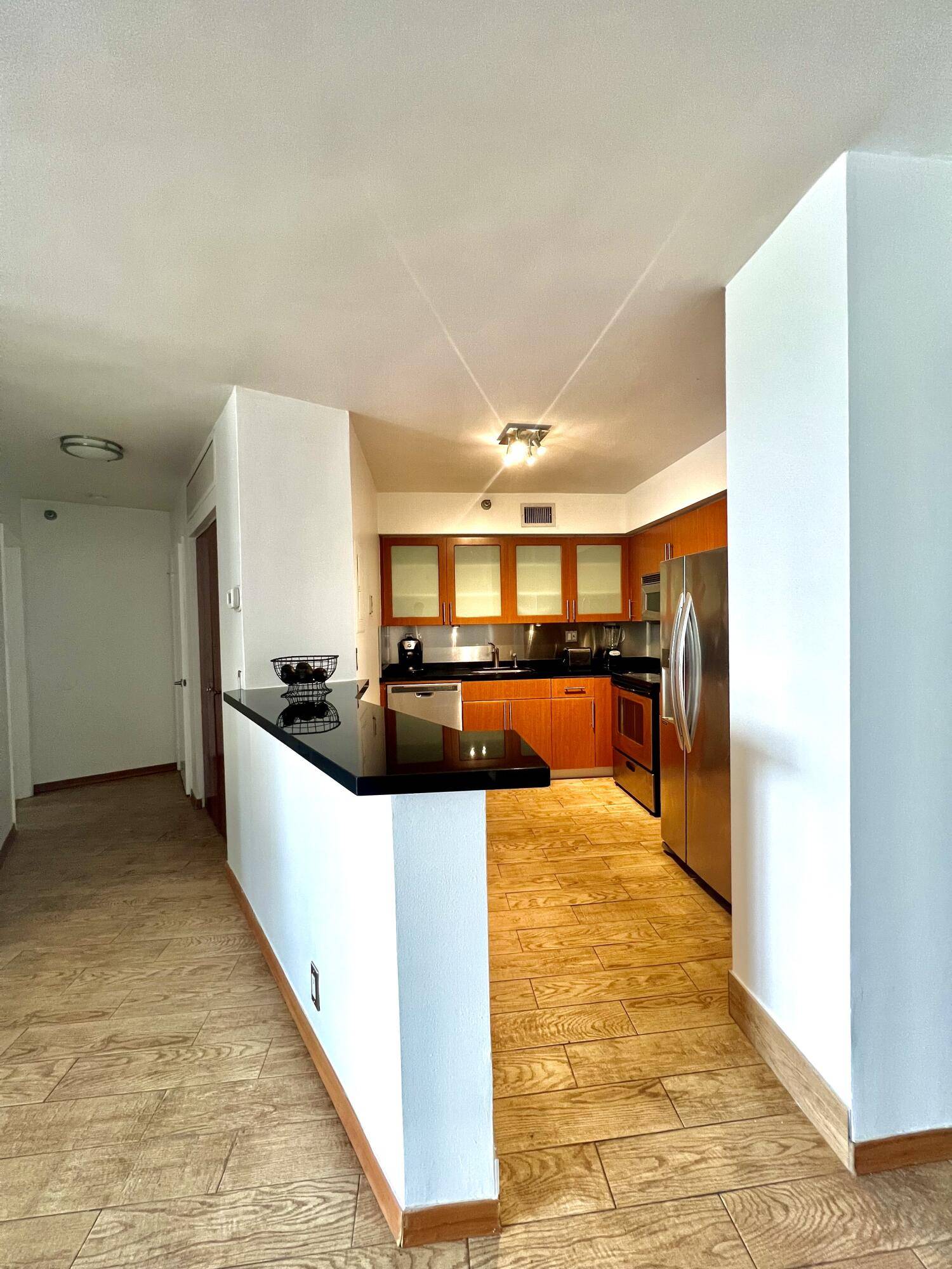 Aventura, FL 33180,3400 NE 192 ST 1102