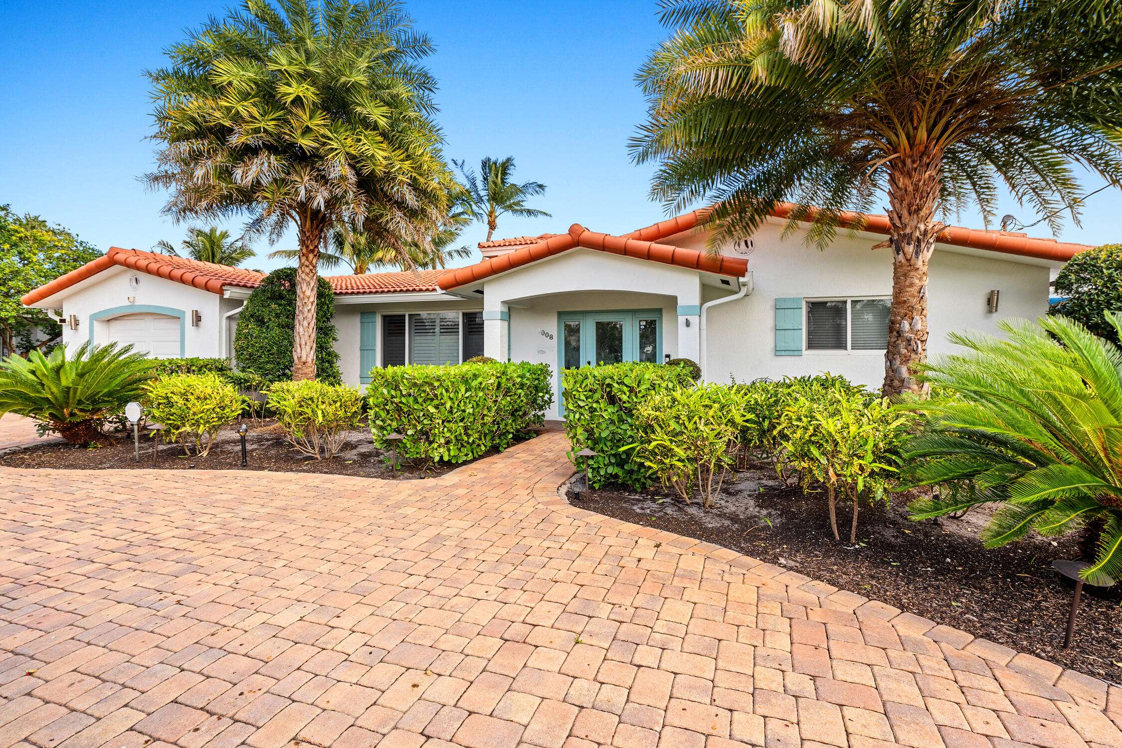 Pompano Beach, FL 33062,1008 NE 26th AVE