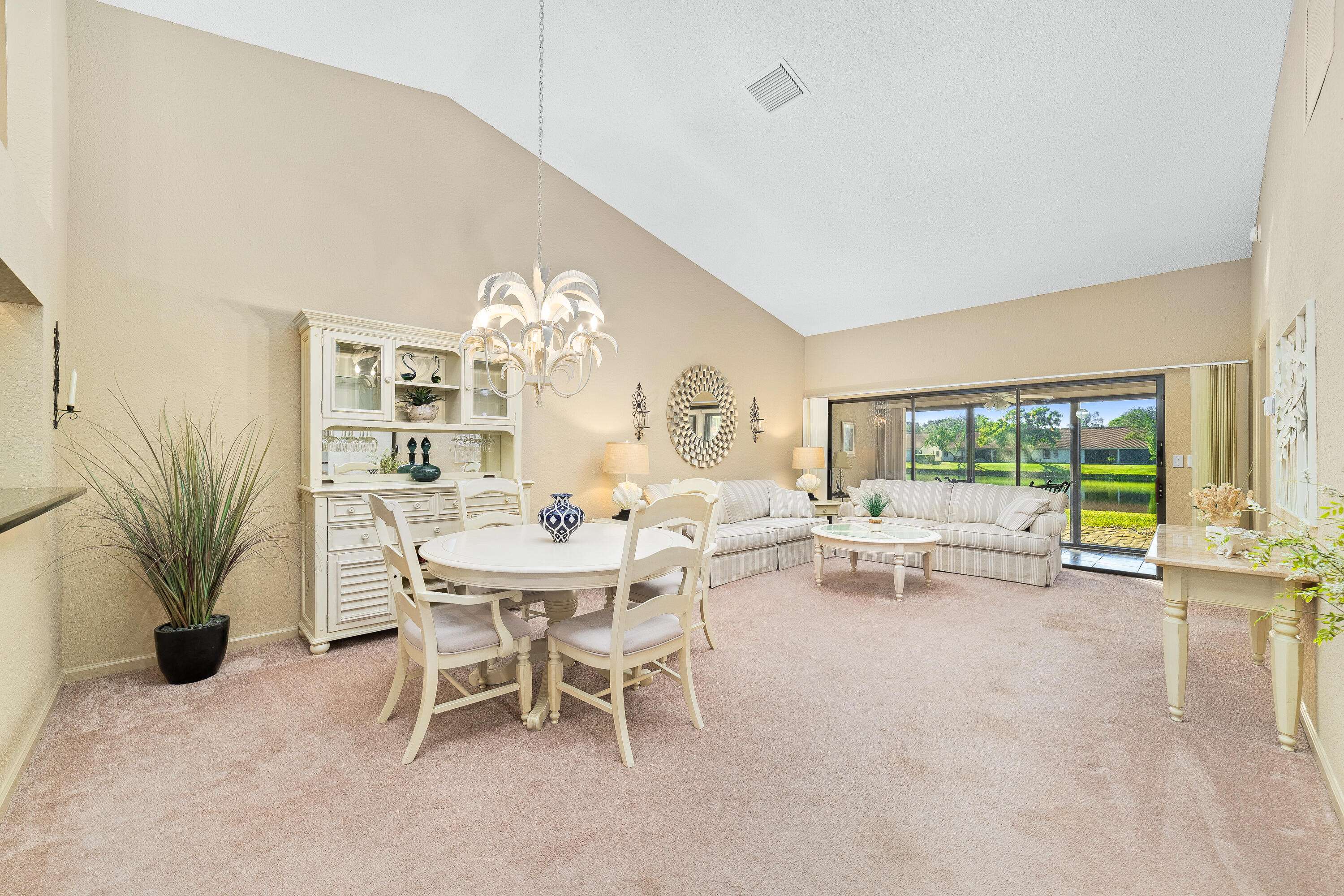 Boynton Beach, FL 33437,9676 Pavarotti TER 102