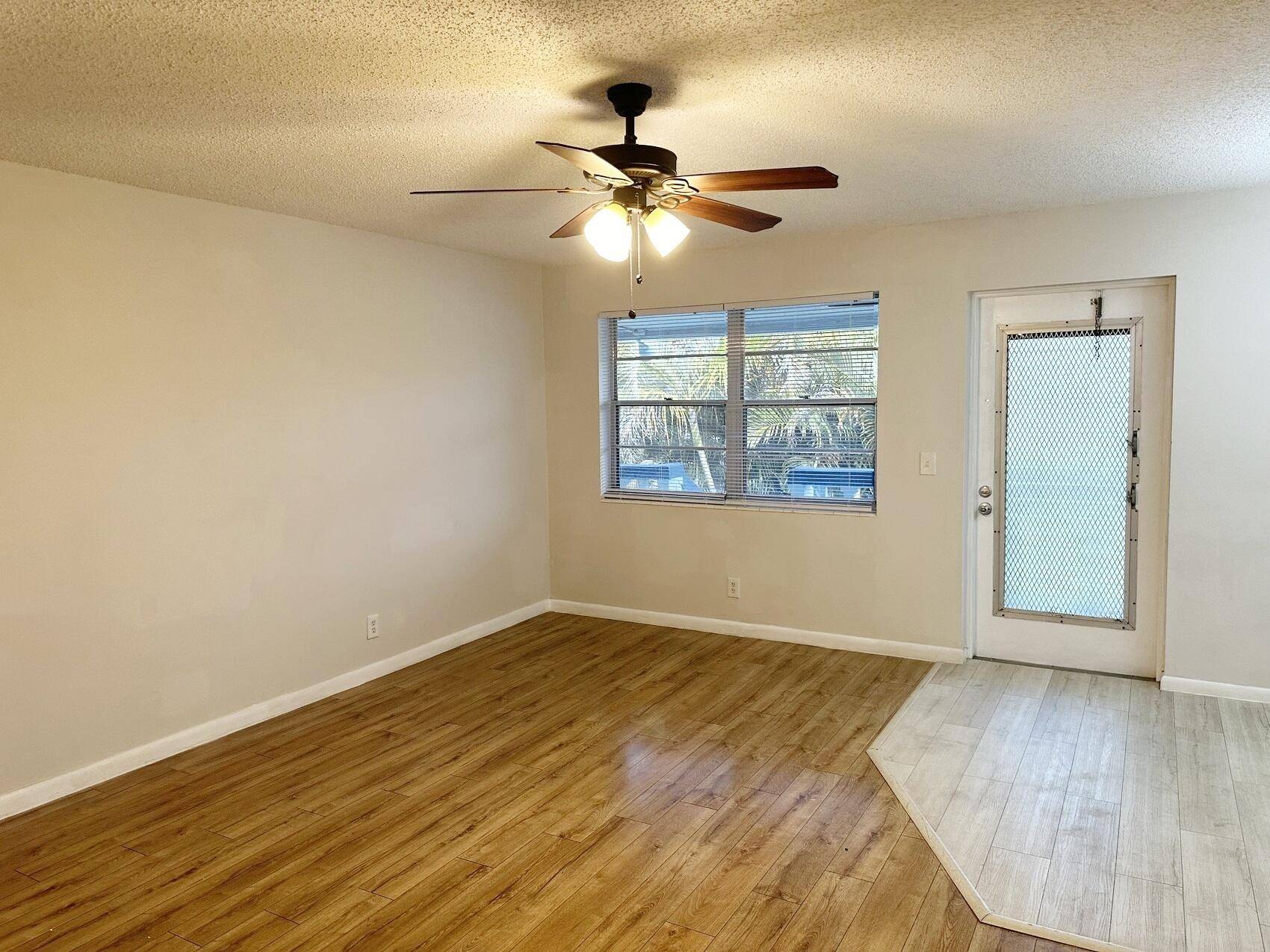 Deerfield Beach, FL 33442,38 Farnham B