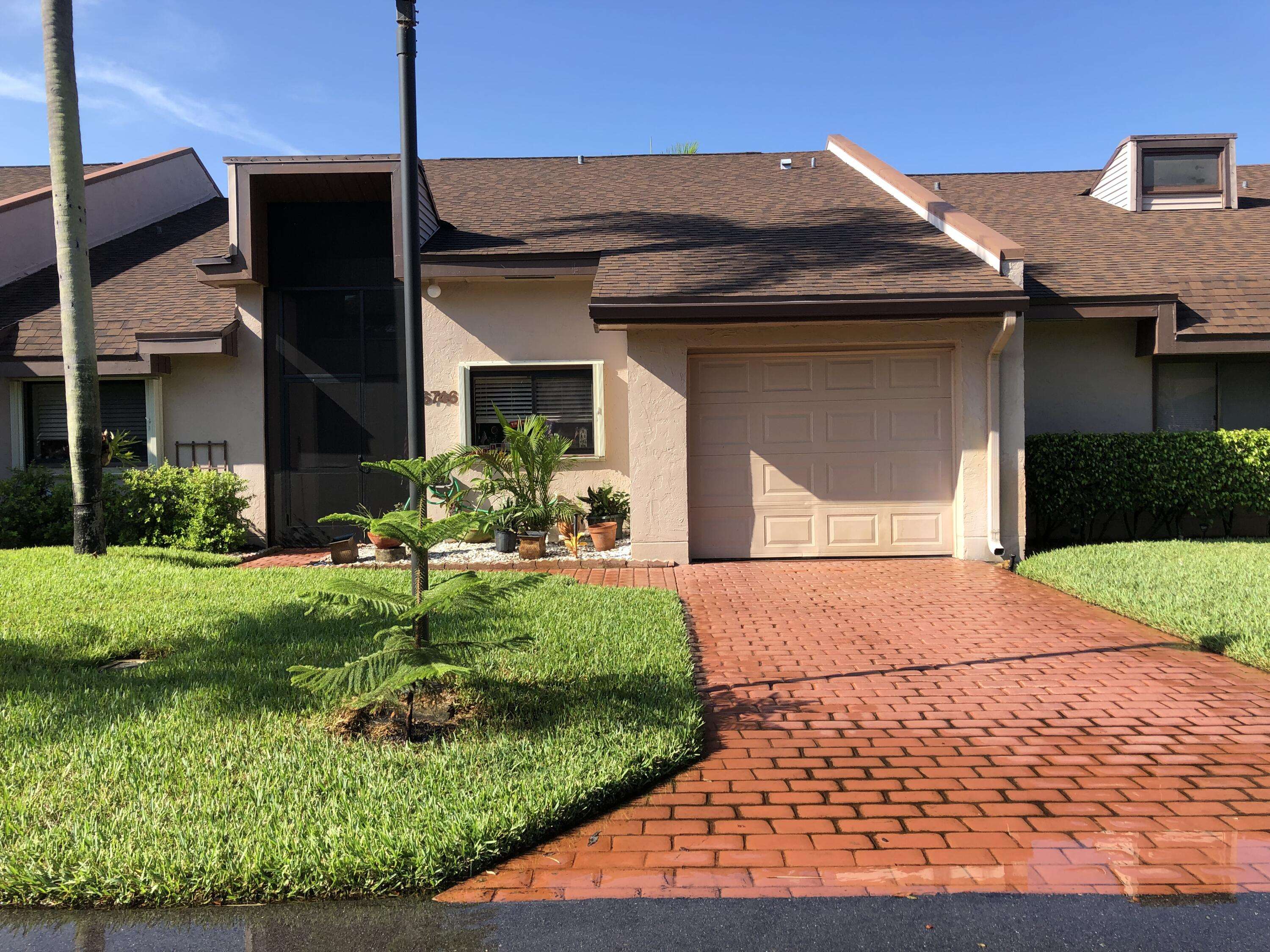Lake Worth, FL 33467,6746 Versailles CT