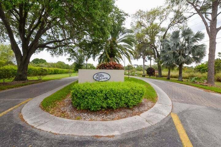 Port Saint Lucie, FL 34952,27 Lake Vista TRL 205