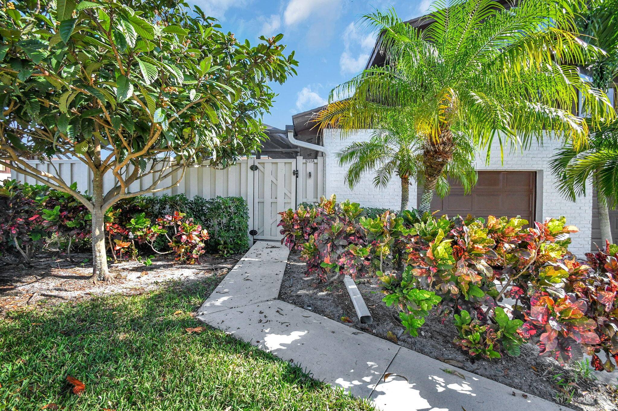 Boca Raton, FL 33496,9731 Boca Gardens Pkwy A