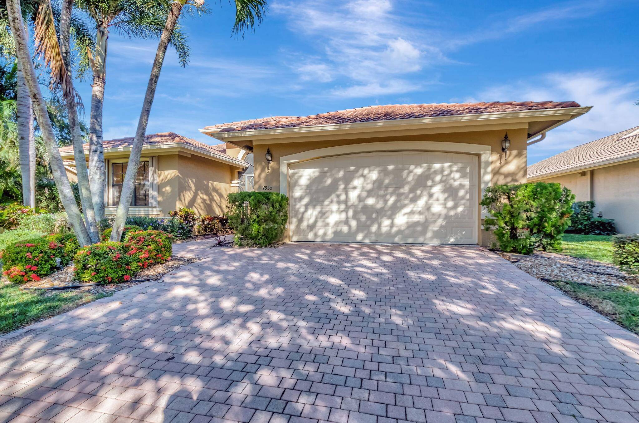 Boynton Beach, FL 33437,7950 Via Grande